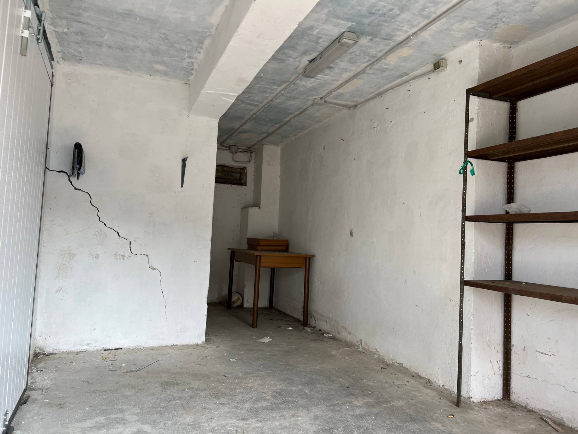 Magazzino in vendita a Savona, Villapiana