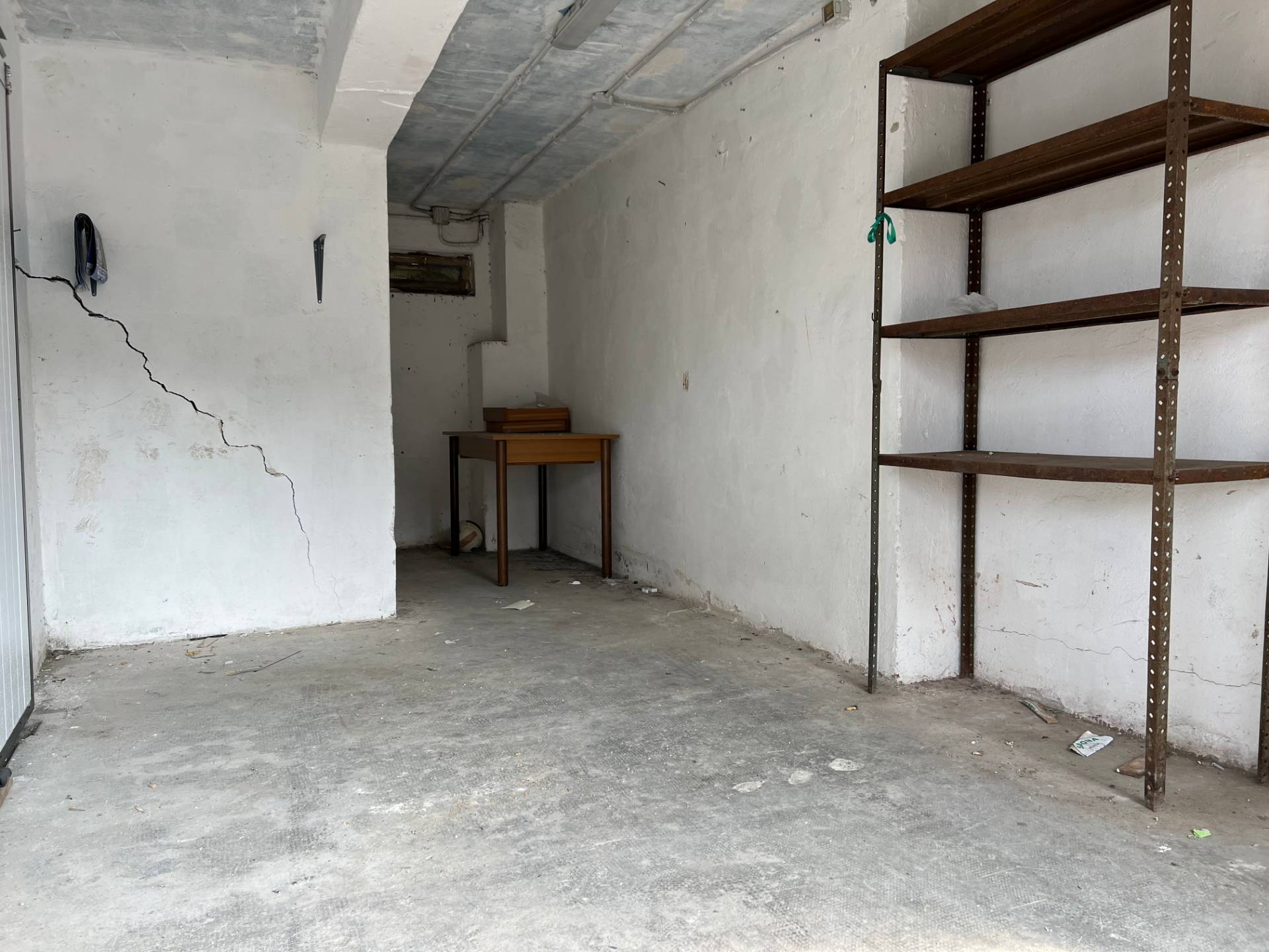 Magazzino in vendita a Savona, Villapiana