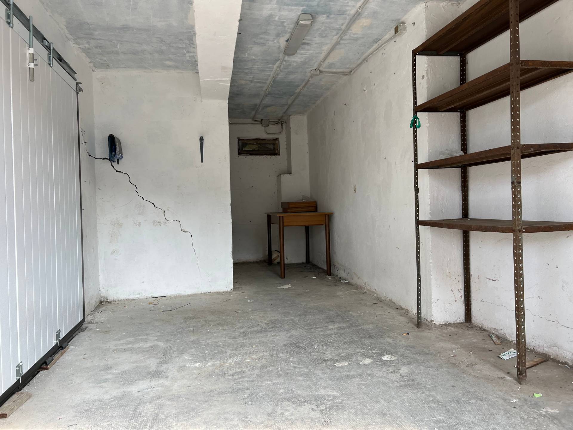 Magazzino in vendita a Savona, Villapiana