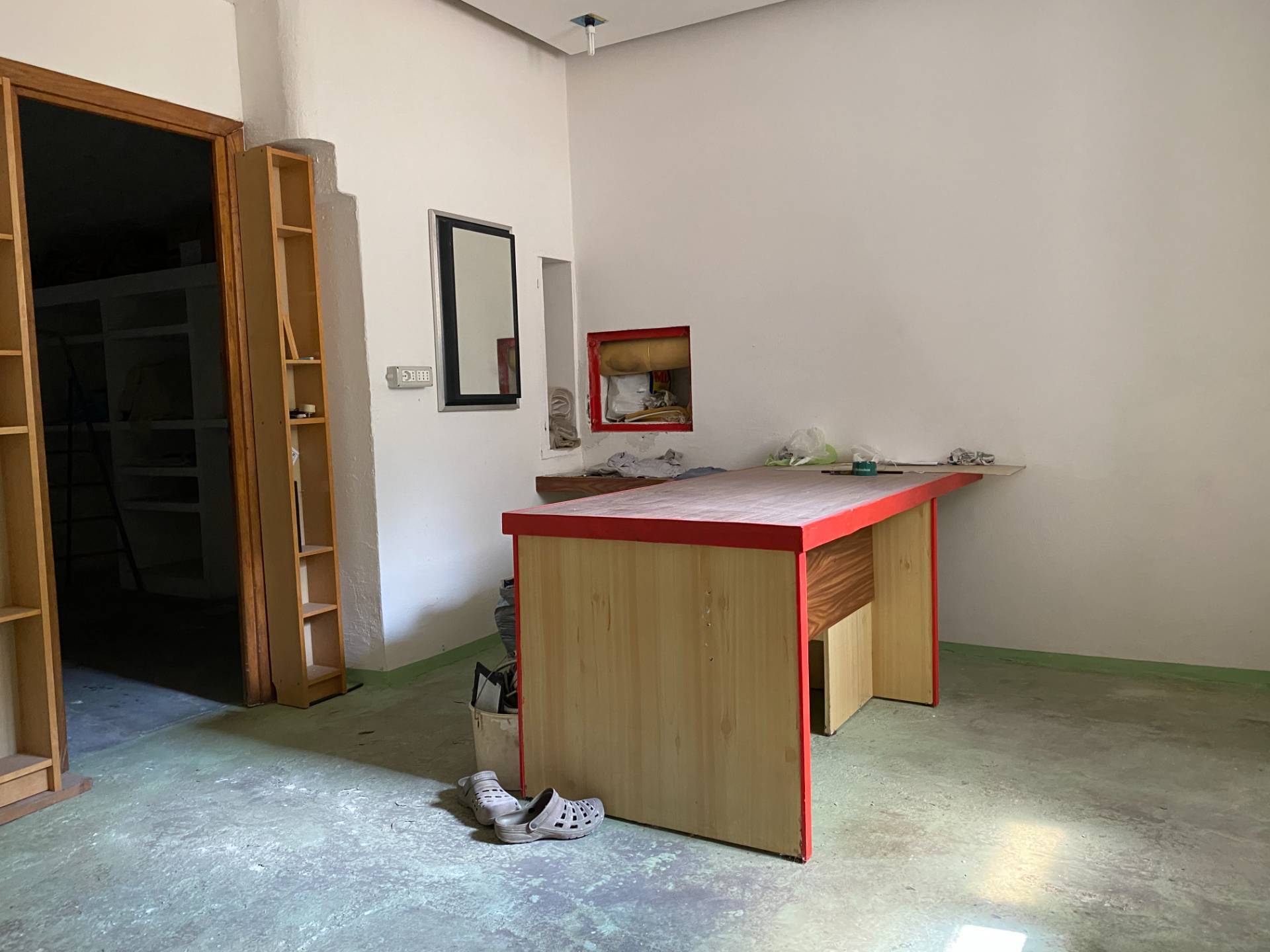 Magazzino in vendita a Savona, Villapiana