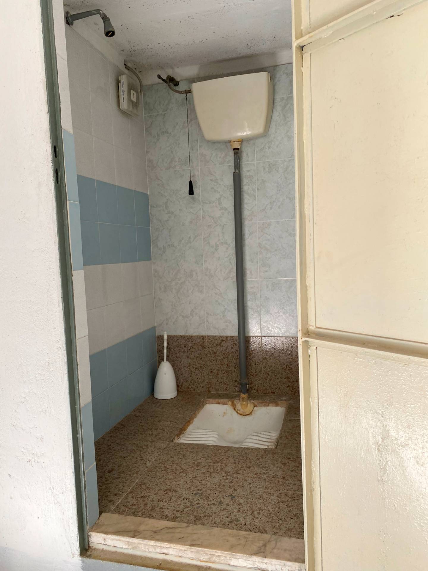 Magazzino in vendita a Savona, Villapiana