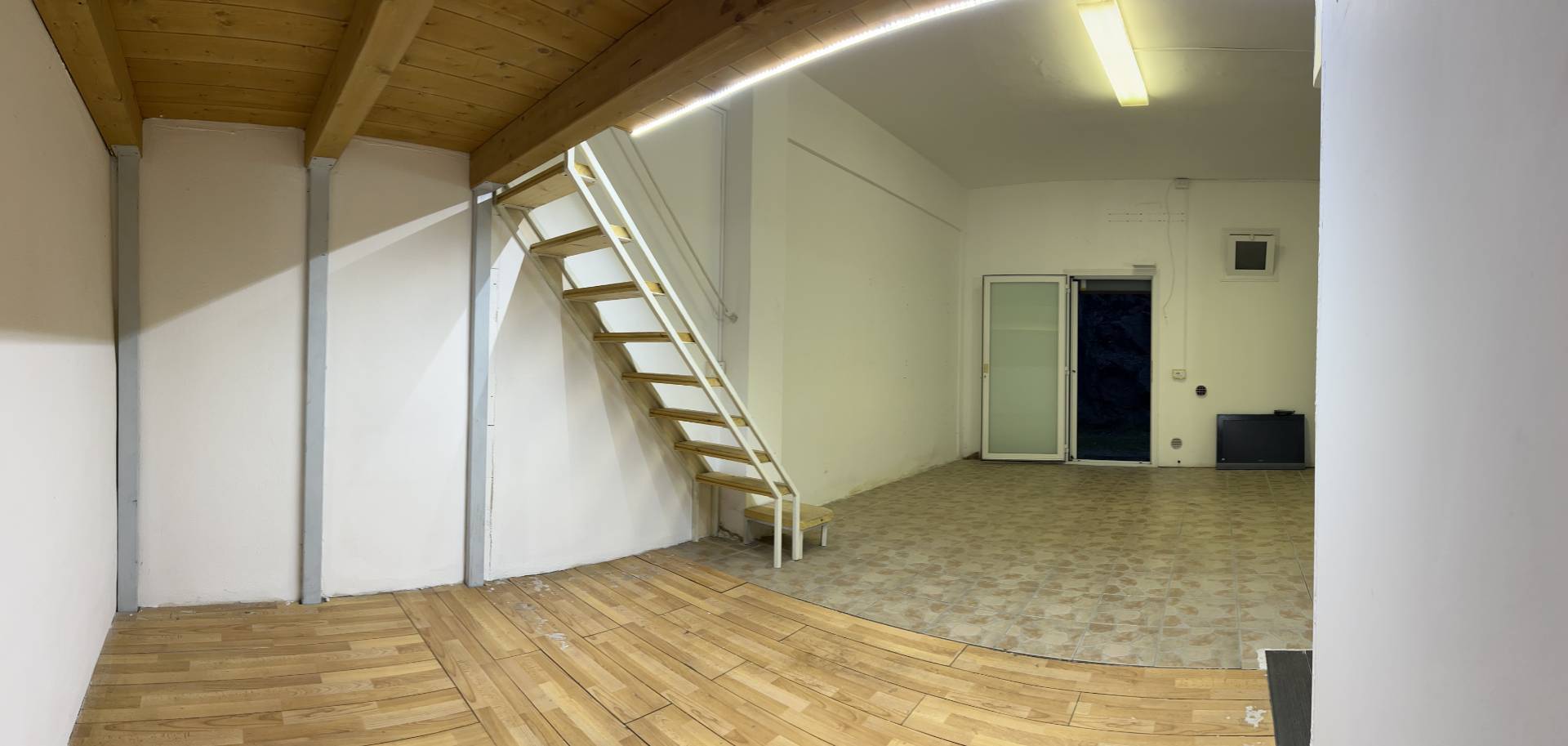 Box o garage in vendita a Savona, Valloria