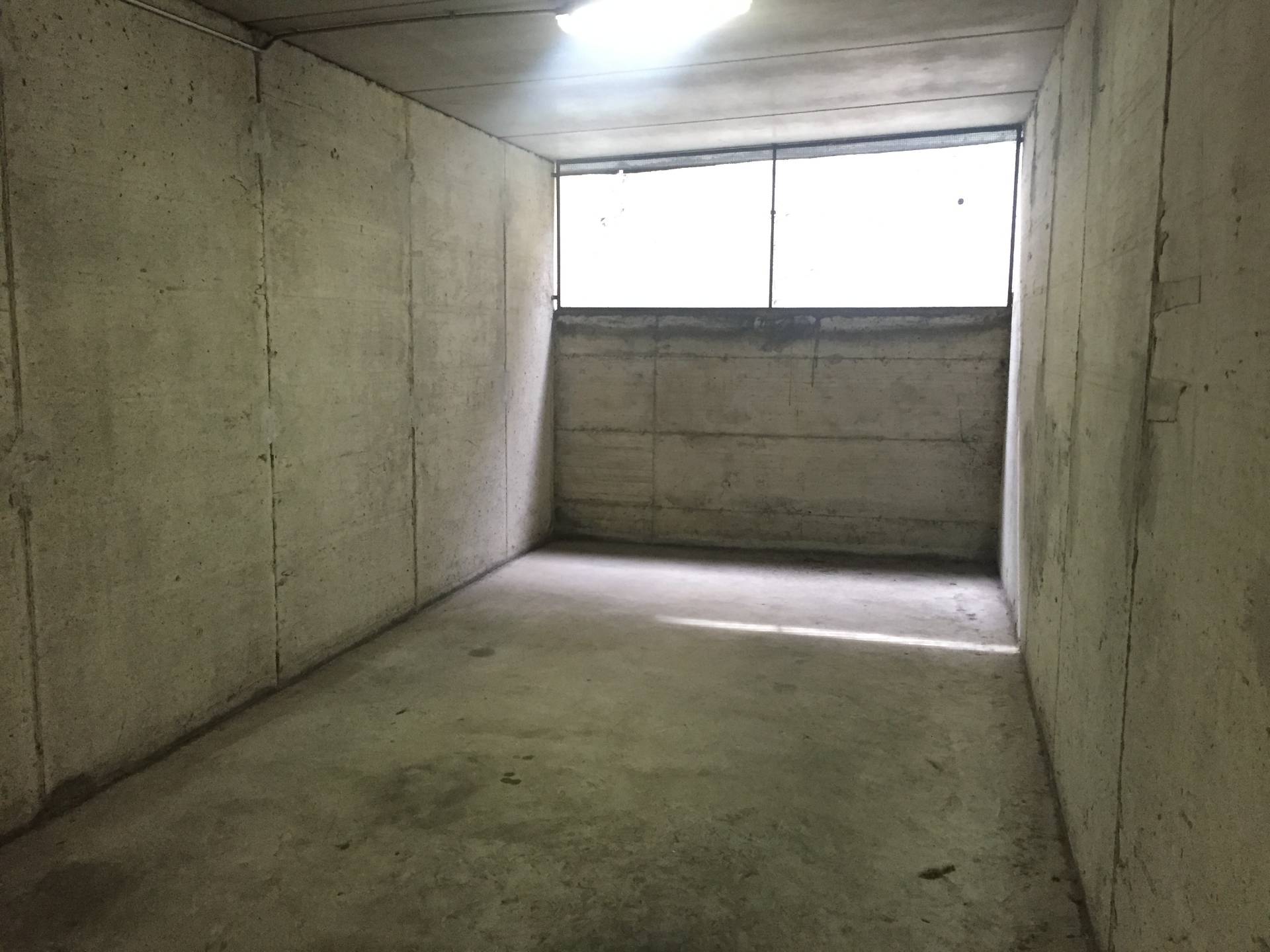 Box in vendita a Savona, Oltreletimbro