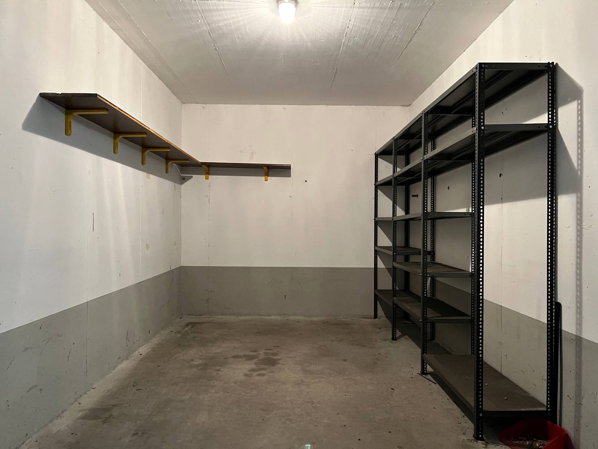 Box o garage in vendita a Savona, Villapiana