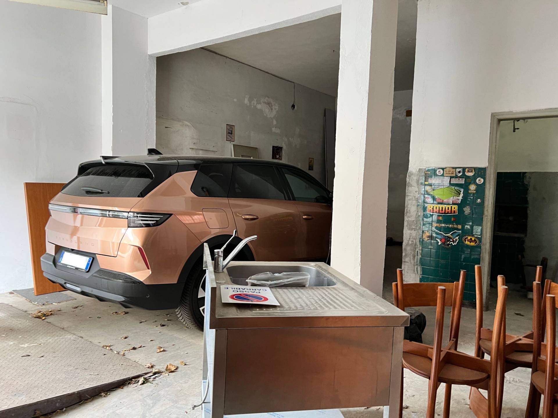 Box o garage in vendita a Savona, Santa Rita