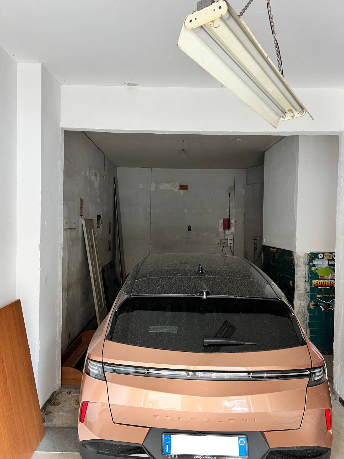 Box o garage in vendita a Savona, Santa Rita