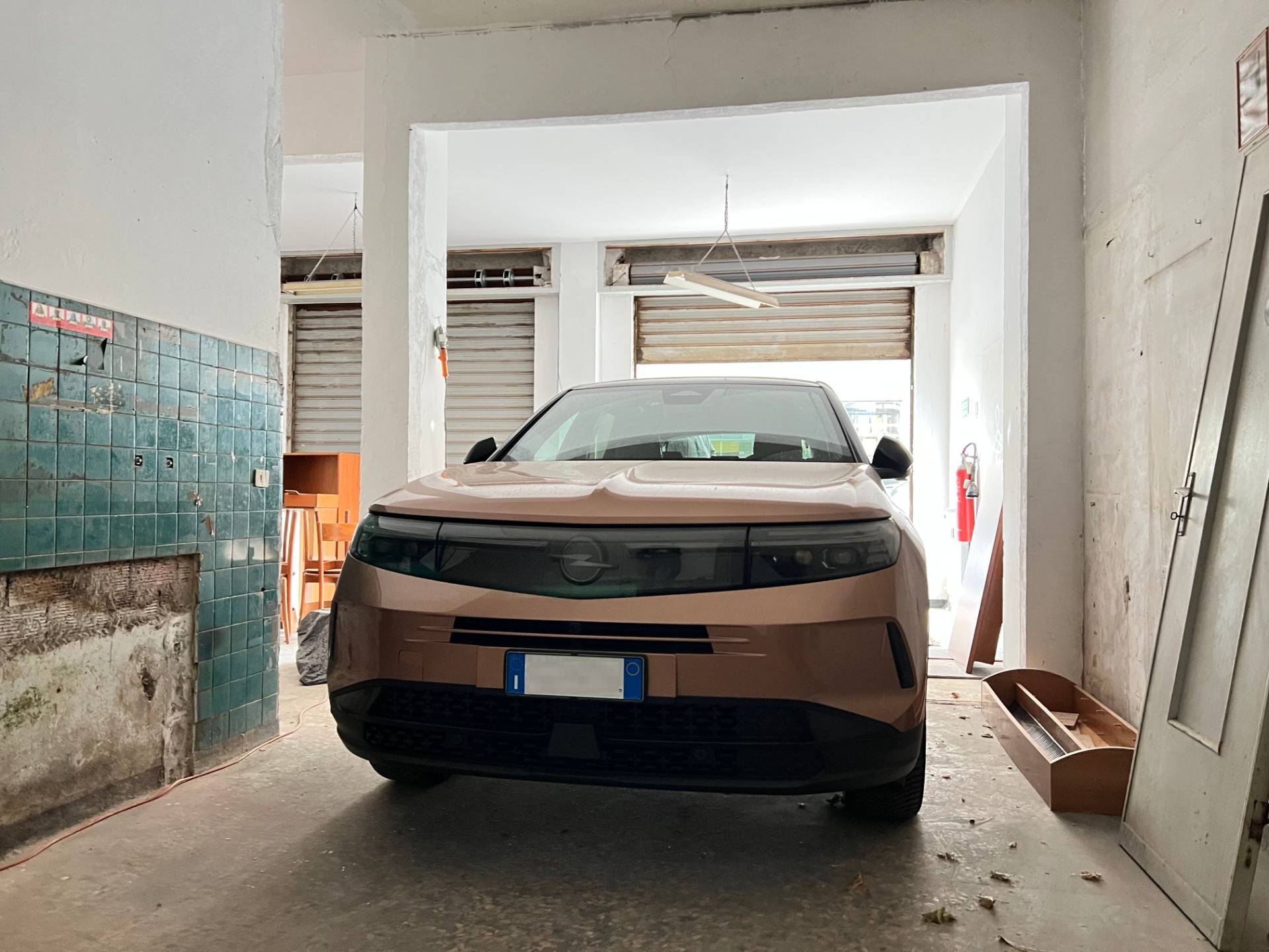 Box o garage in vendita a Savona, Santa Rita