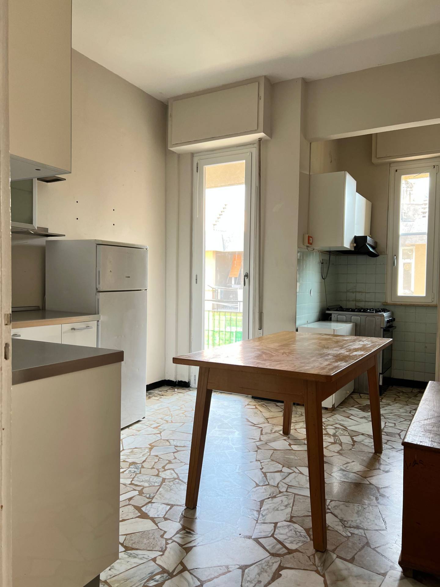 Appartamento in vendita a Savona, Lavagnola