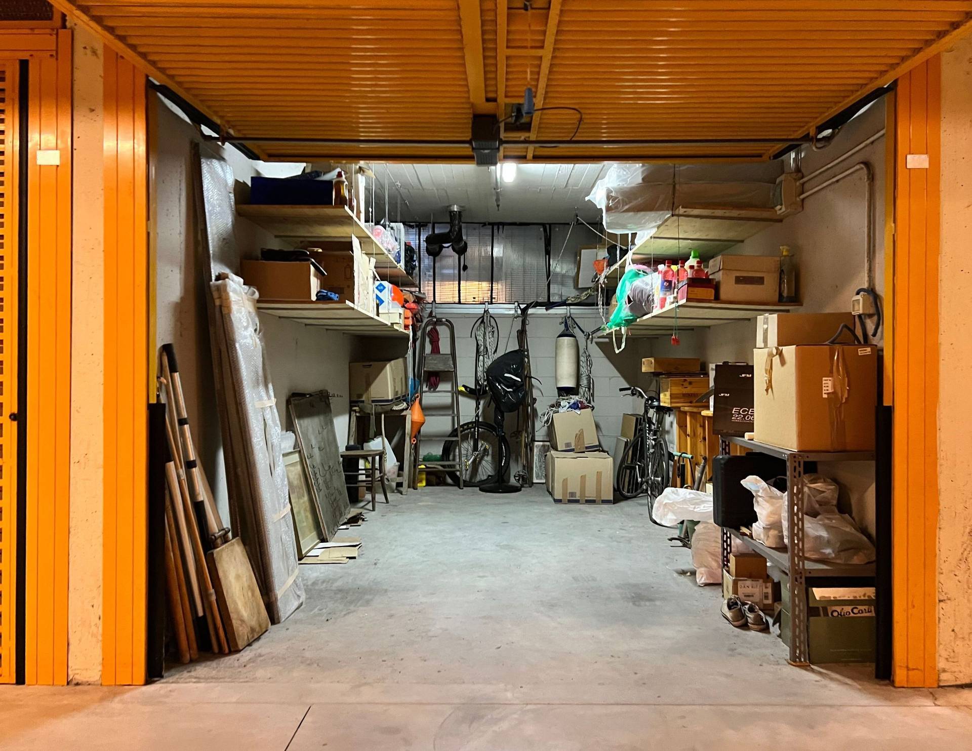 Box o garage in vendita a Savona, Centro
