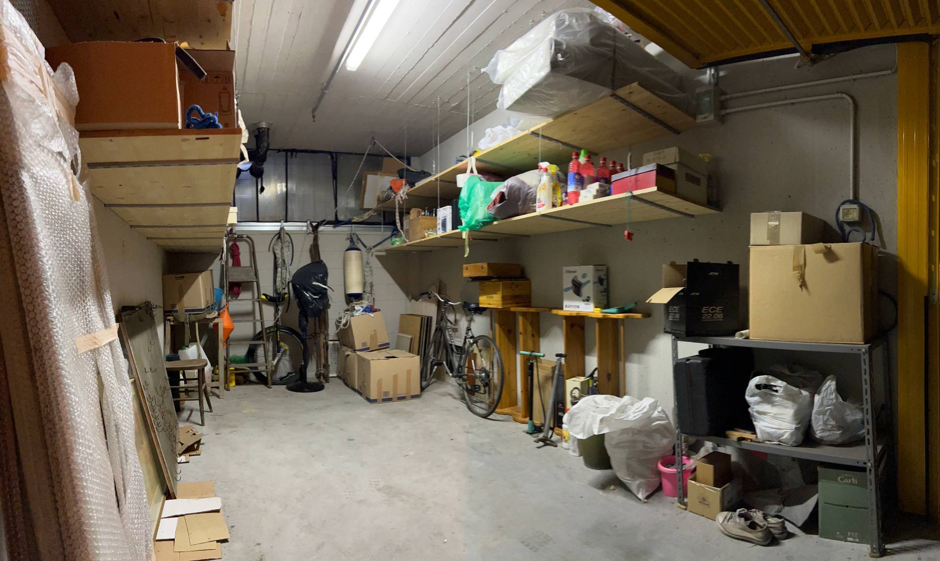 Box o garage in vendita a Savona, Centro