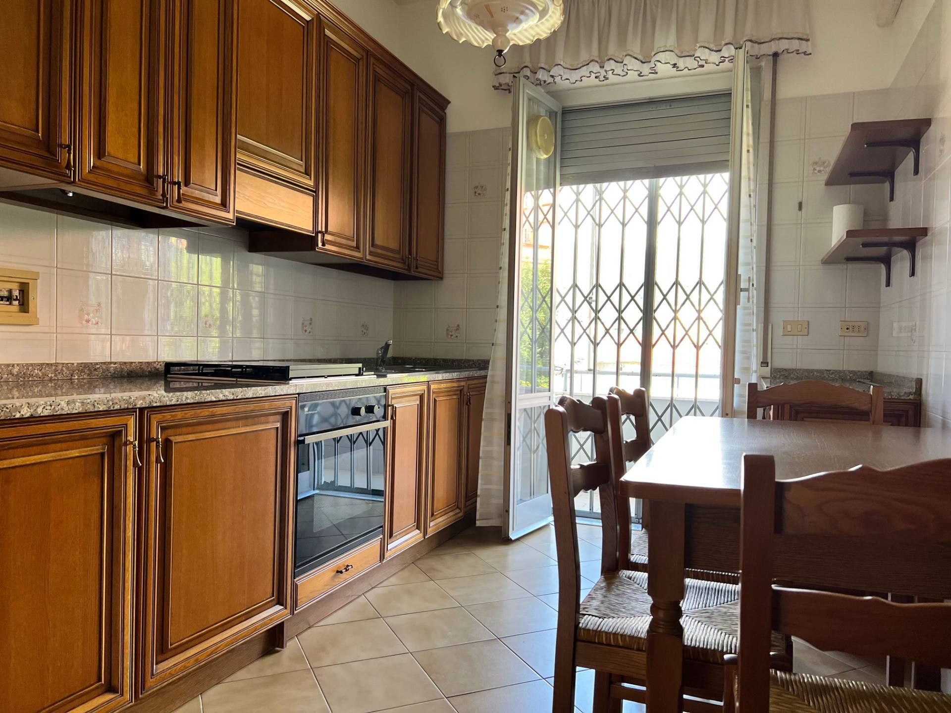 Appartamento in vendita a Savona, Villapiana