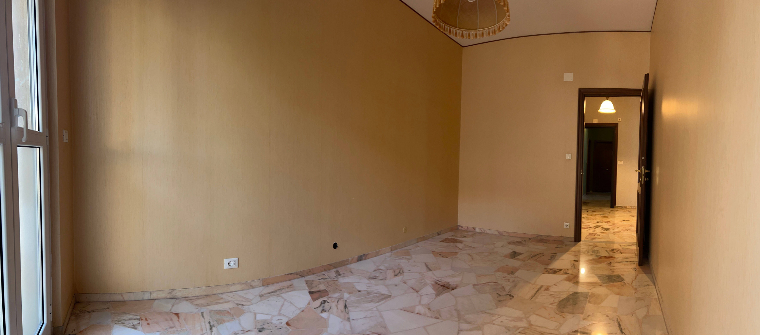 Appartamento in vendita a Savona, Fornaci