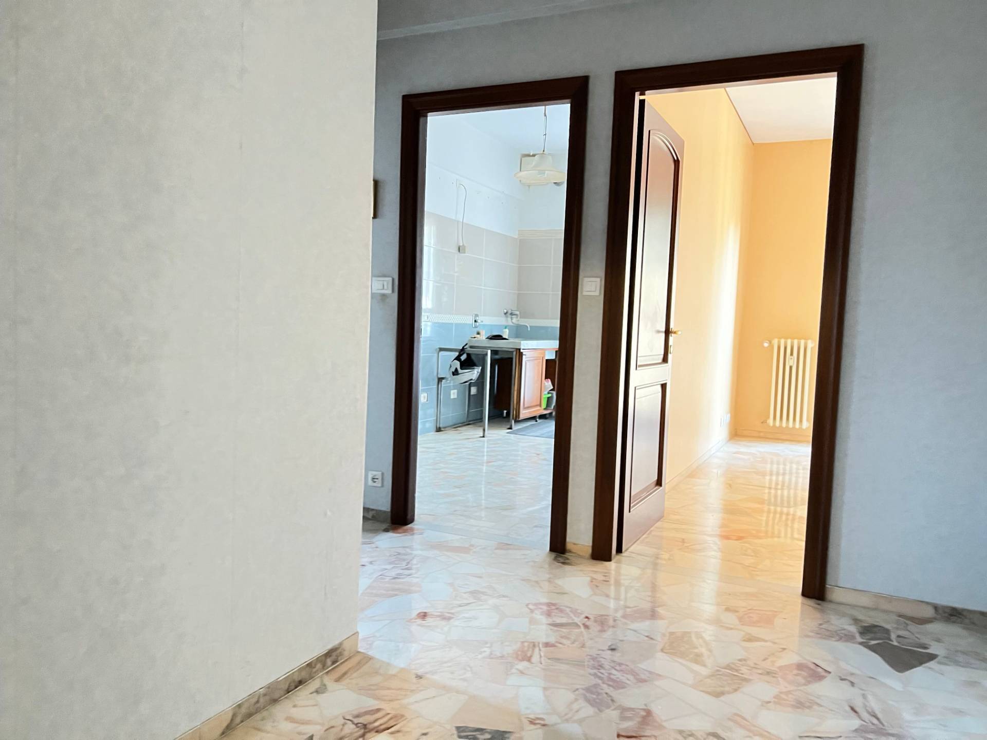 Appartamento in vendita a Savona, Fornaci