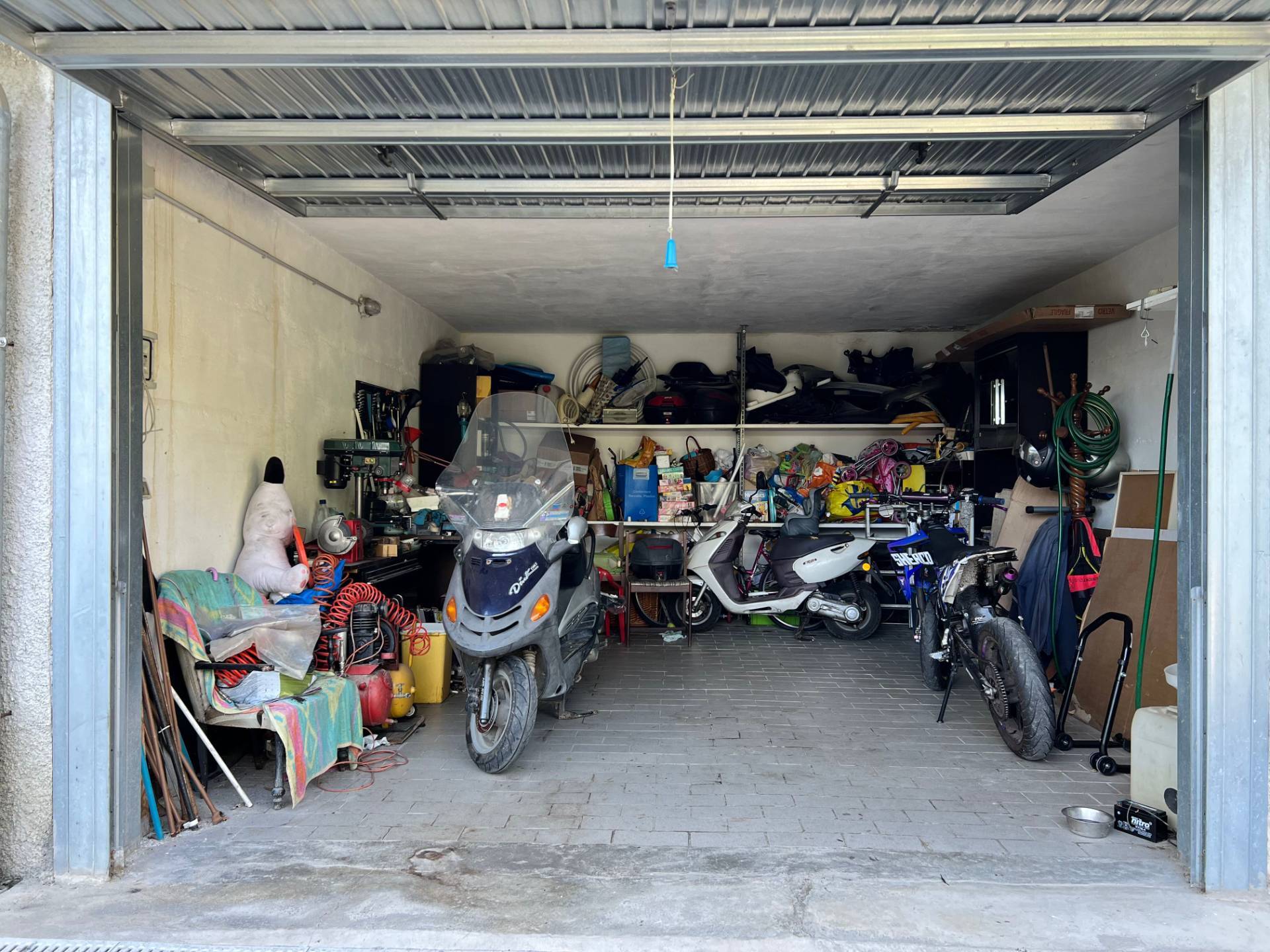 Garage / posto auto in vendita a Savona, Lavagnola