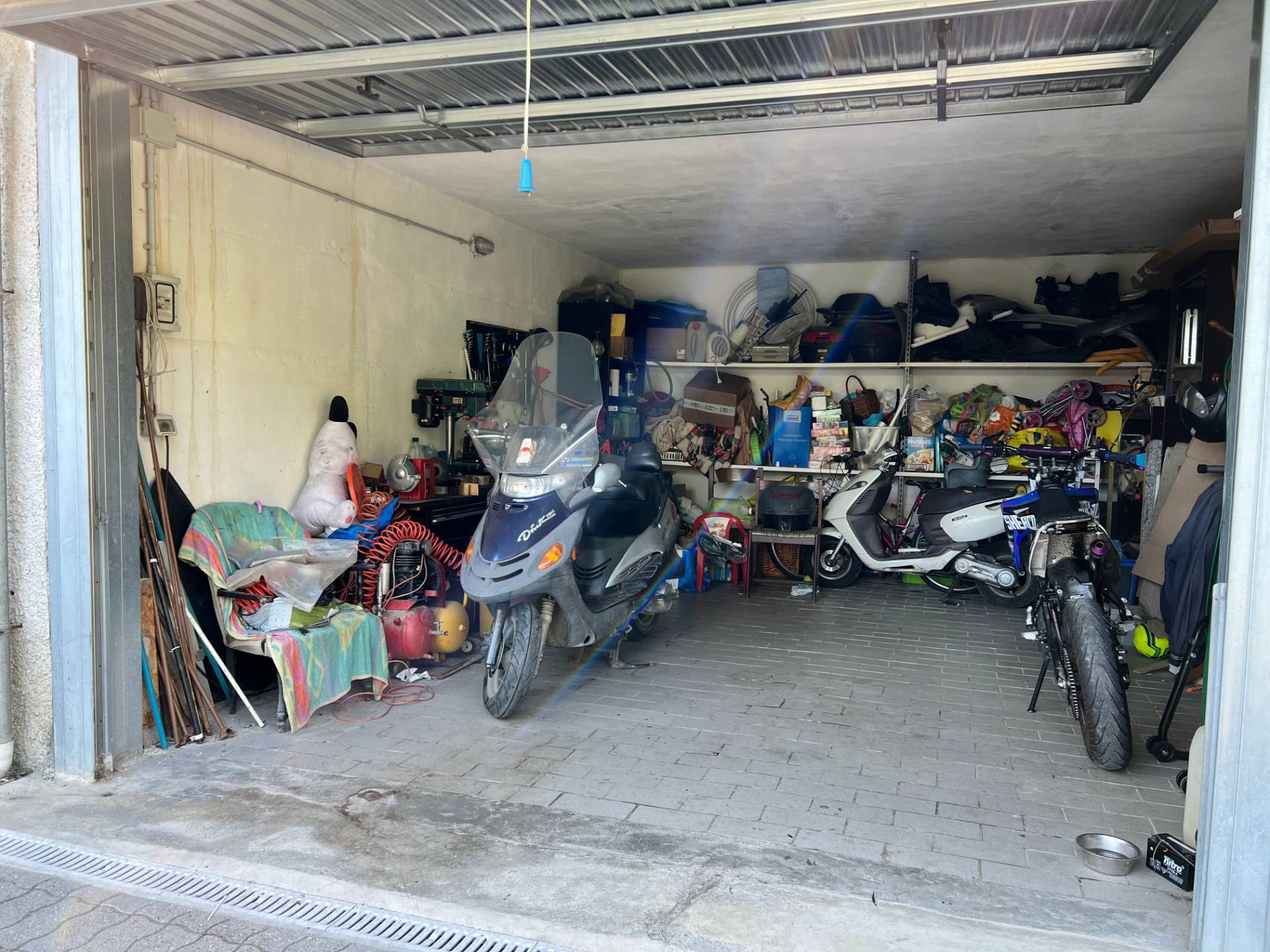 Garage / posto auto in vendita a Savona, Lavagnola