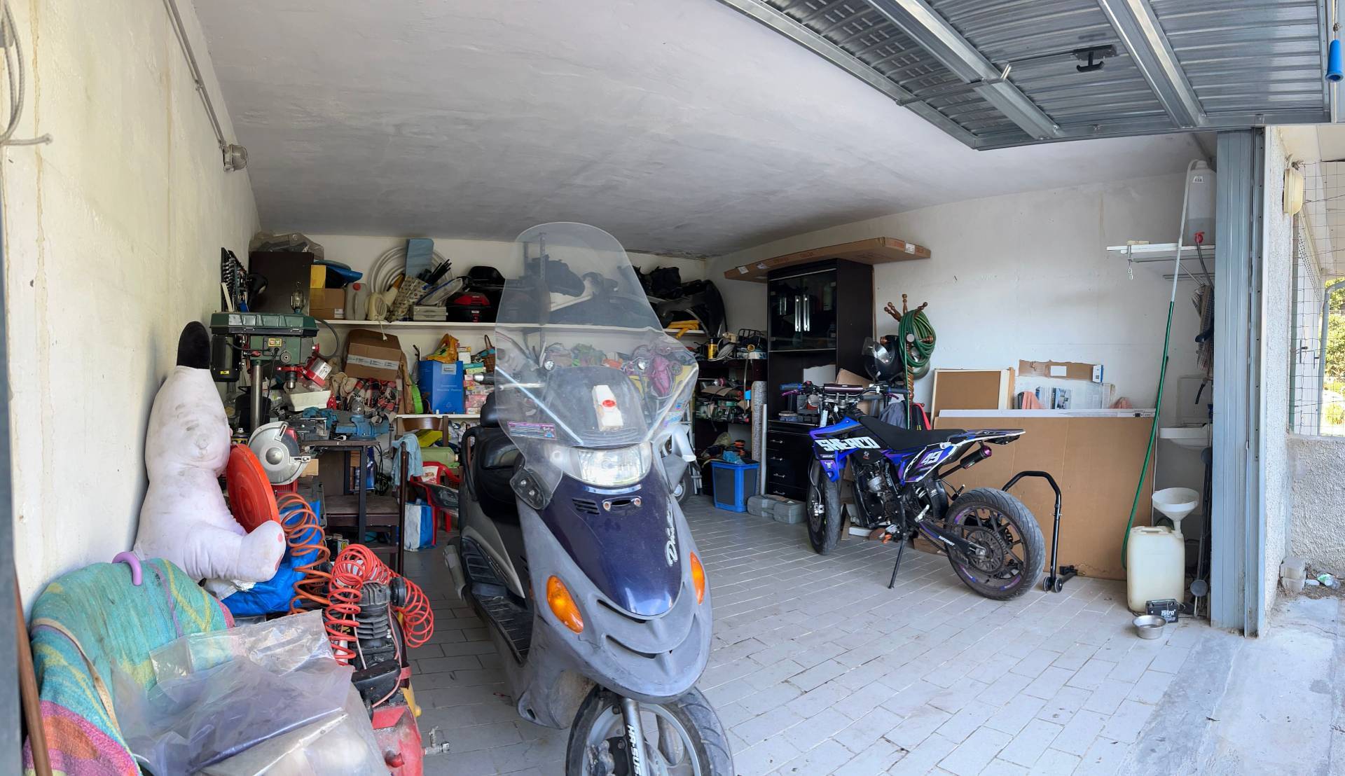Garage / posto auto in vendita a Savona, Lavagnola