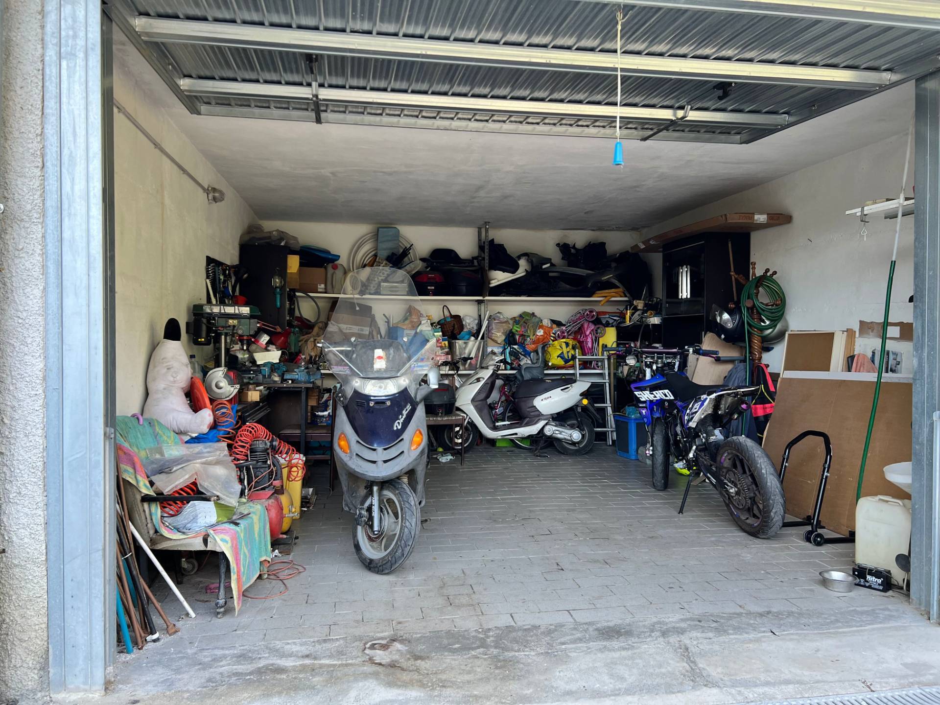 Garage / posto auto in vendita a Savona, Lavagnola