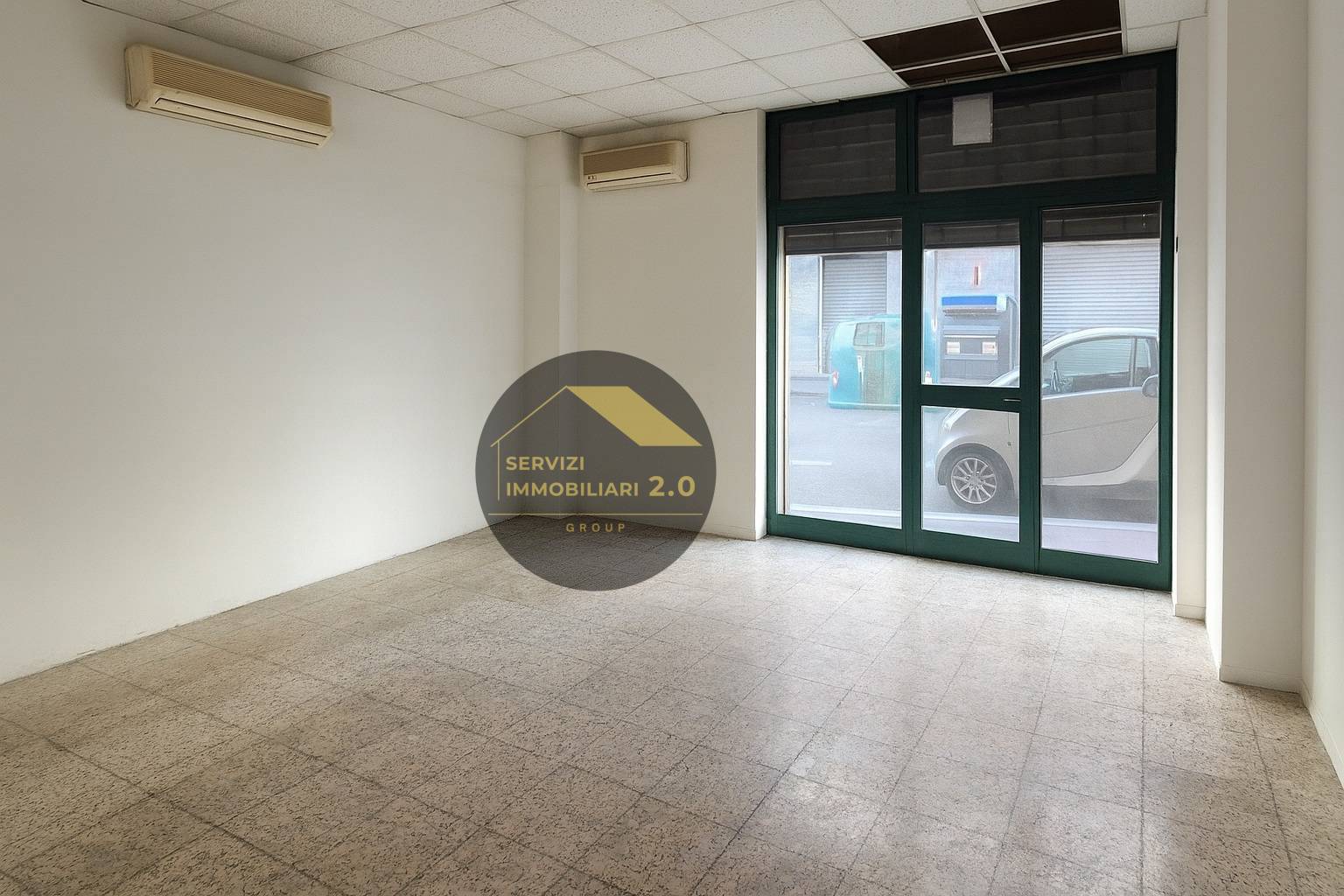 Locale commerciale in vendita a Roma, Pietralata