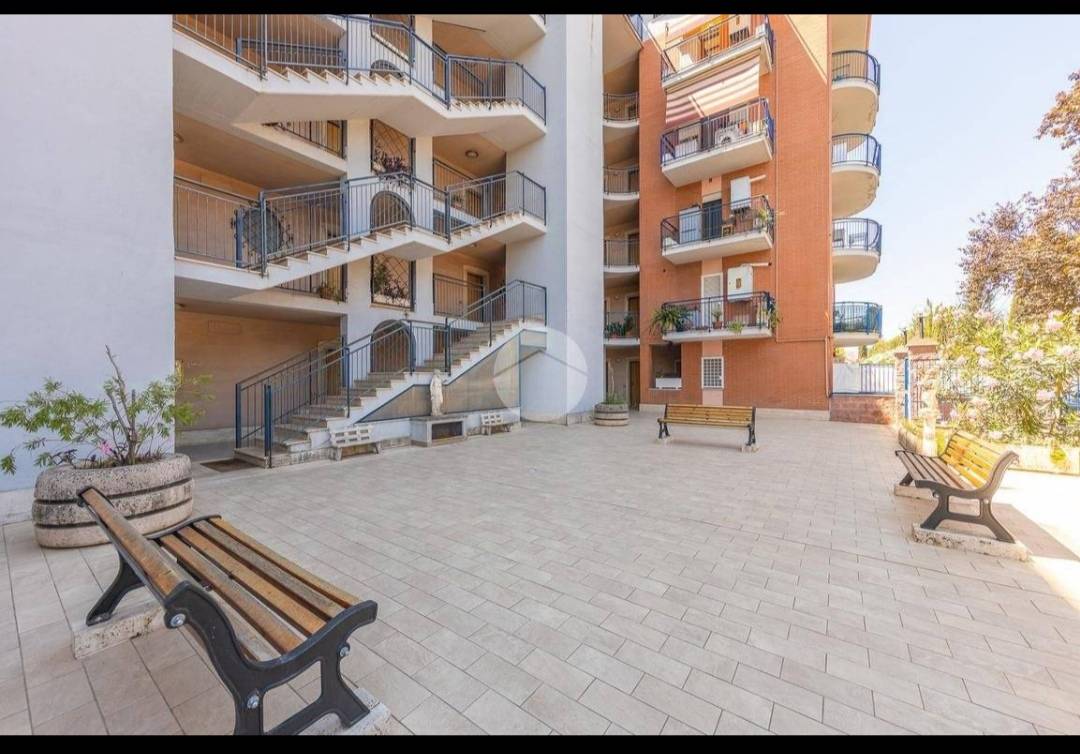 Appartamento in vendita a Guidonia Montecelio, Guidonia