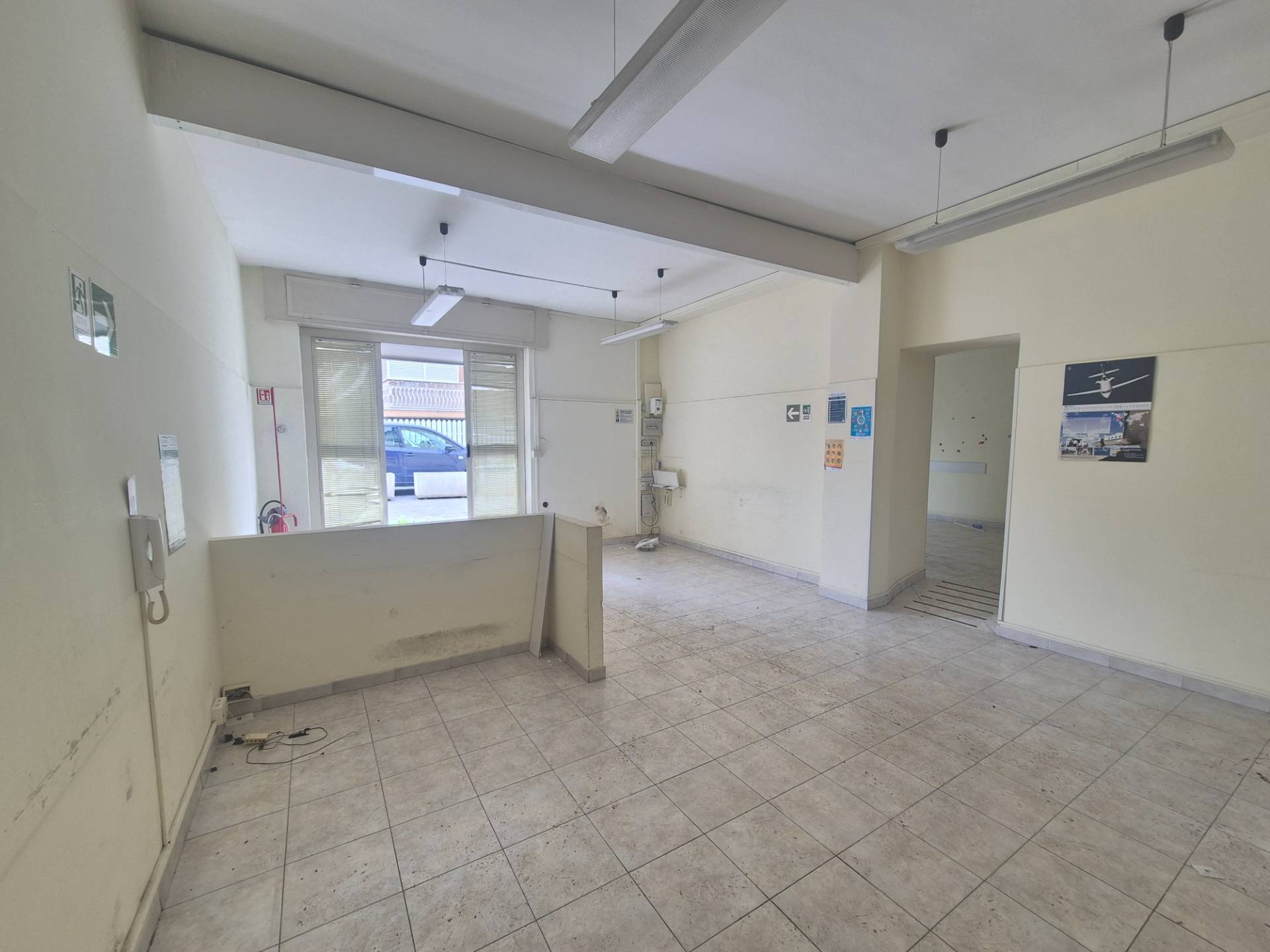 Locale commerciale in vendita a Roma, Centocelle