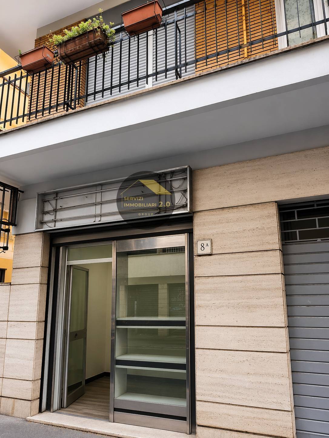 Locale commerciale in vendita a Roma, Vigna Clara