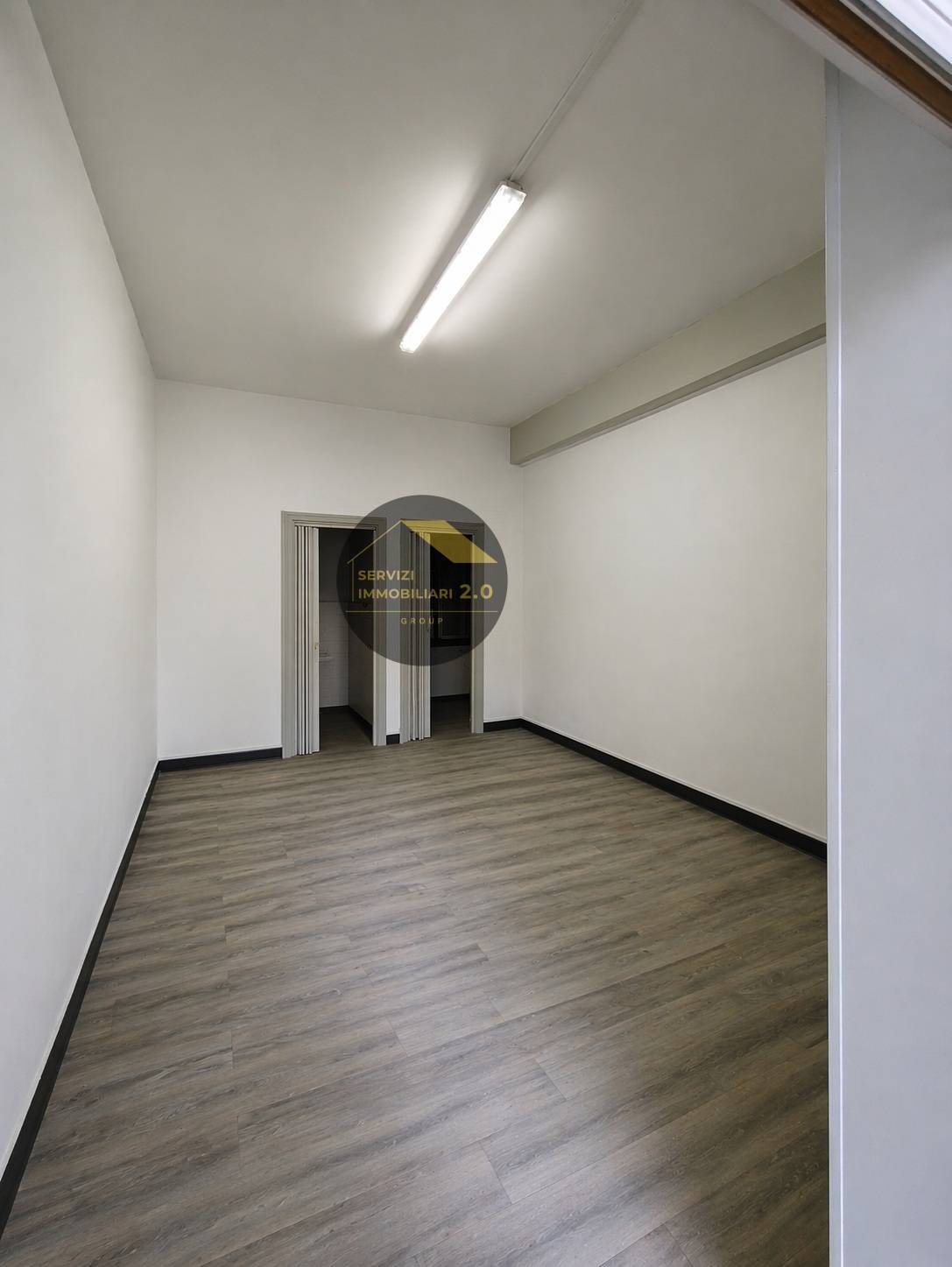 Locale commerciale in vendita a Roma, Vigna Clara