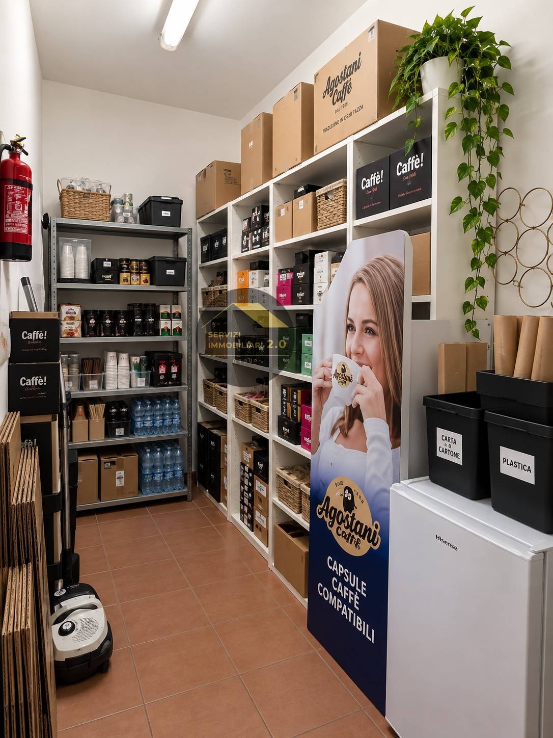 Locale commerciale in vendita a Frascati