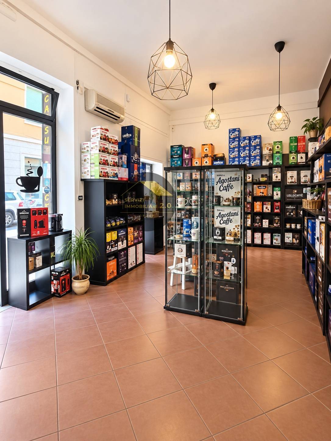 Locale commerciale in vendita a Frascati
