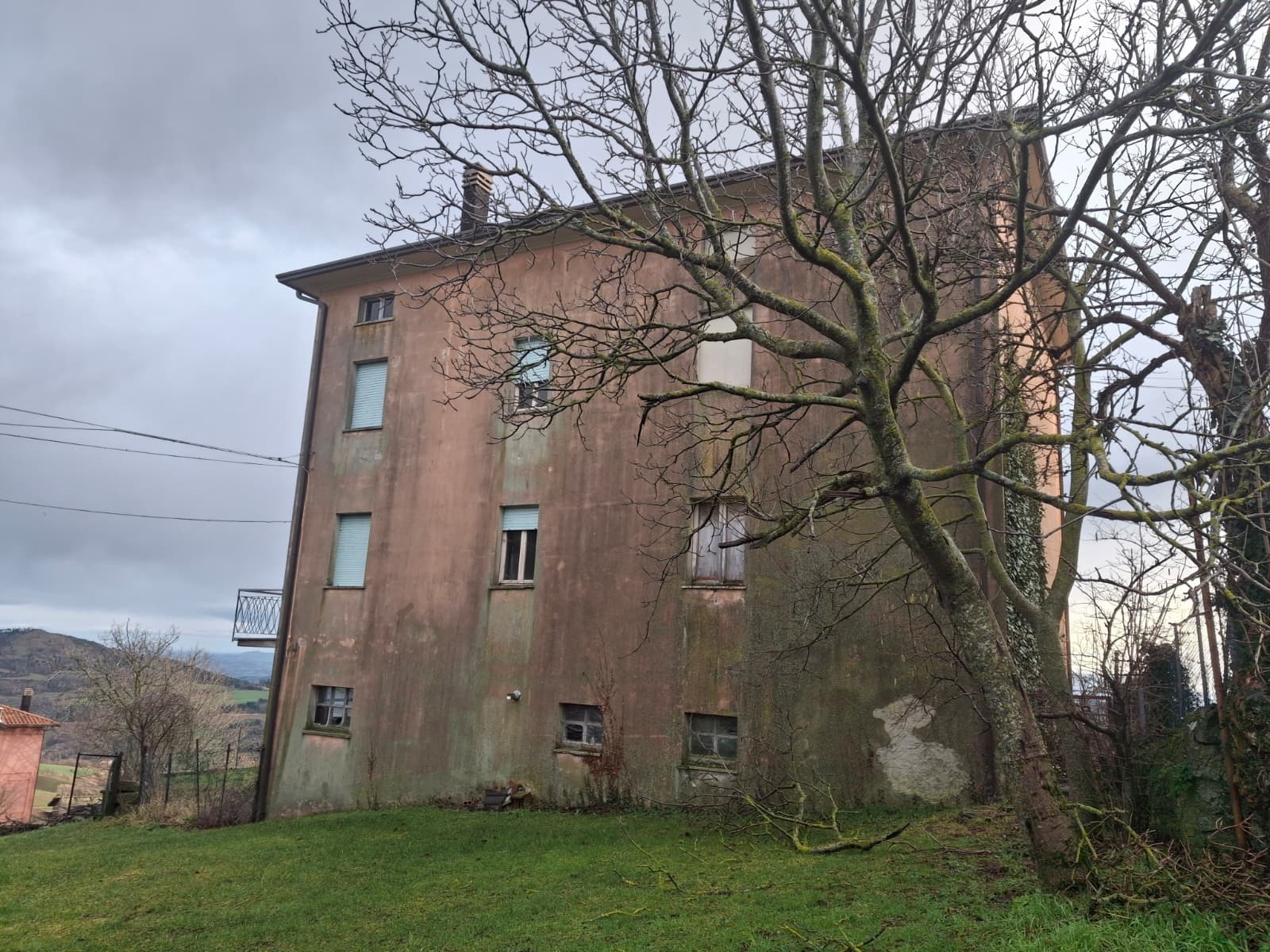 Casa indipendente da ristrutturare in localit� monterotto 81, Montecopiolo