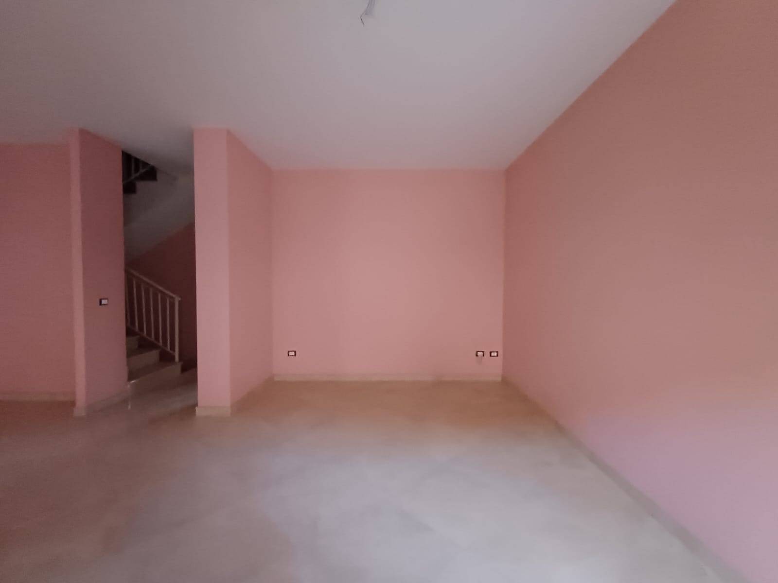 Villette a schiera in affitto a Castel Morrone, Sopra Monte. Scese Lunghe