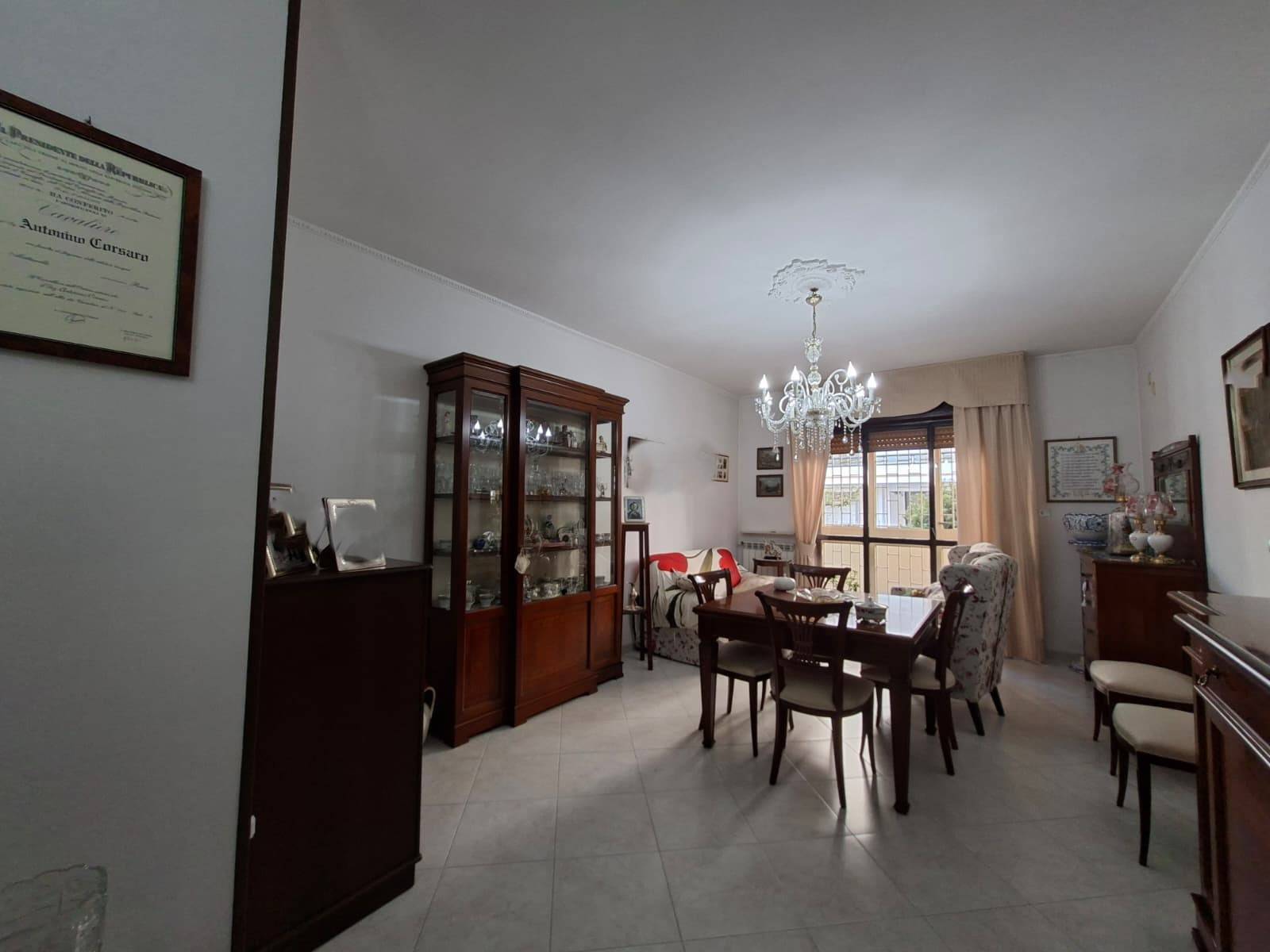Appartamento in vendita a Caserta, Centro