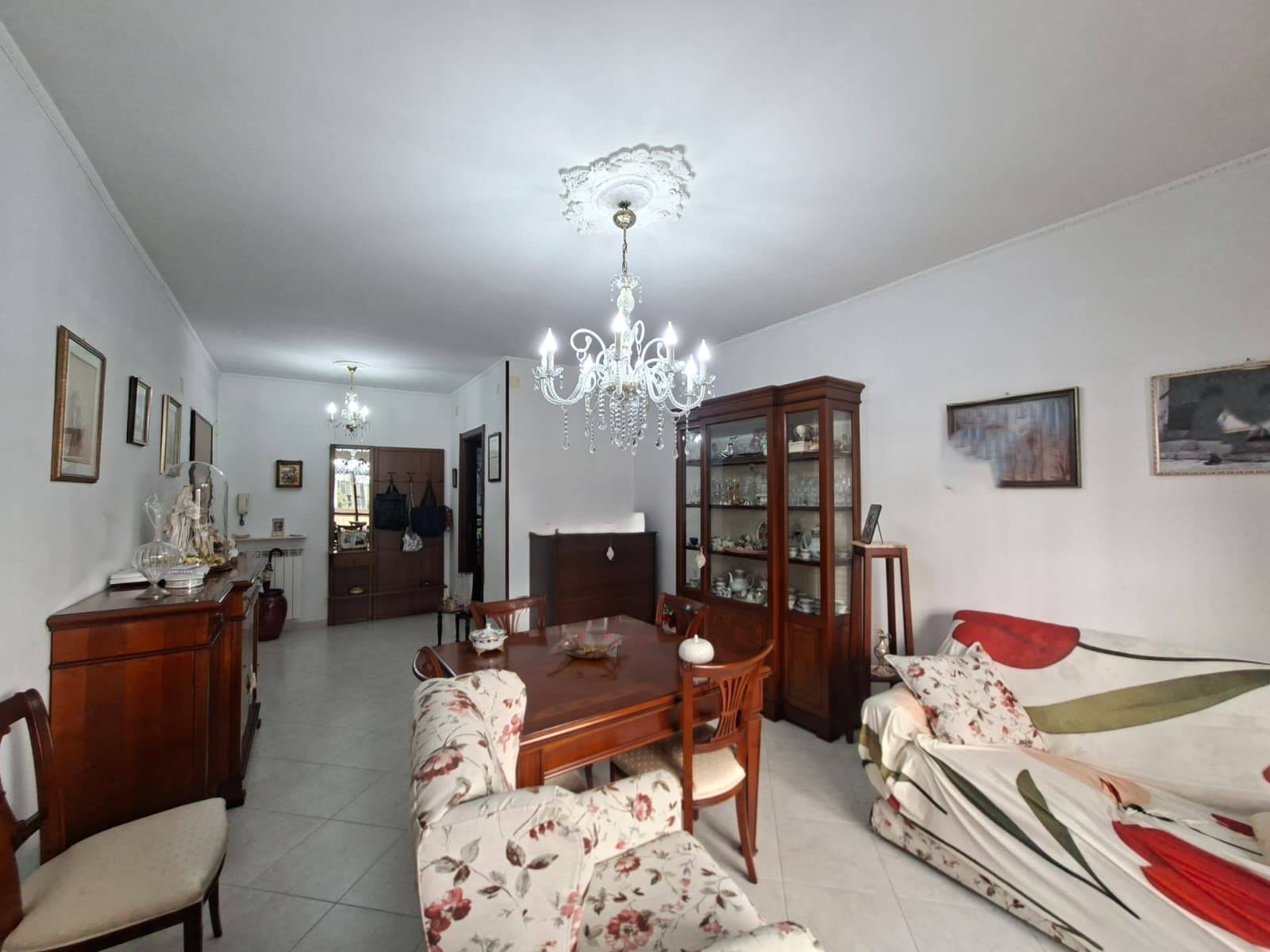 Appartamento in vendita a Caserta, Centro