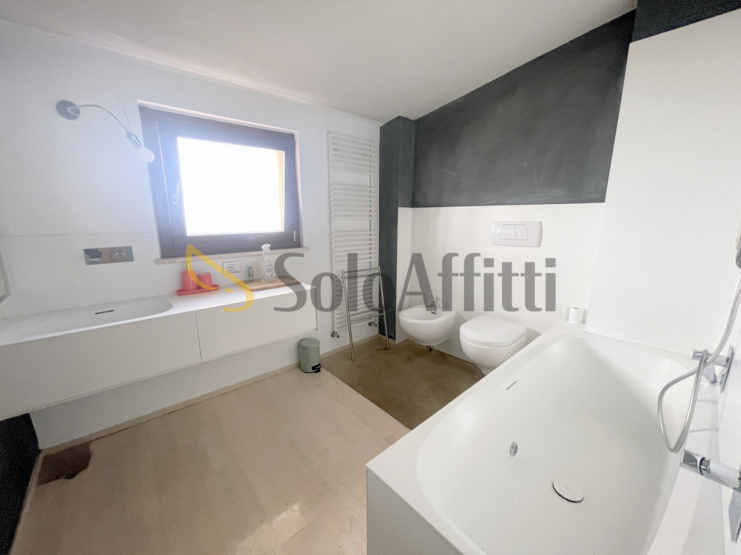 Quadrilocale in affitto a Numana