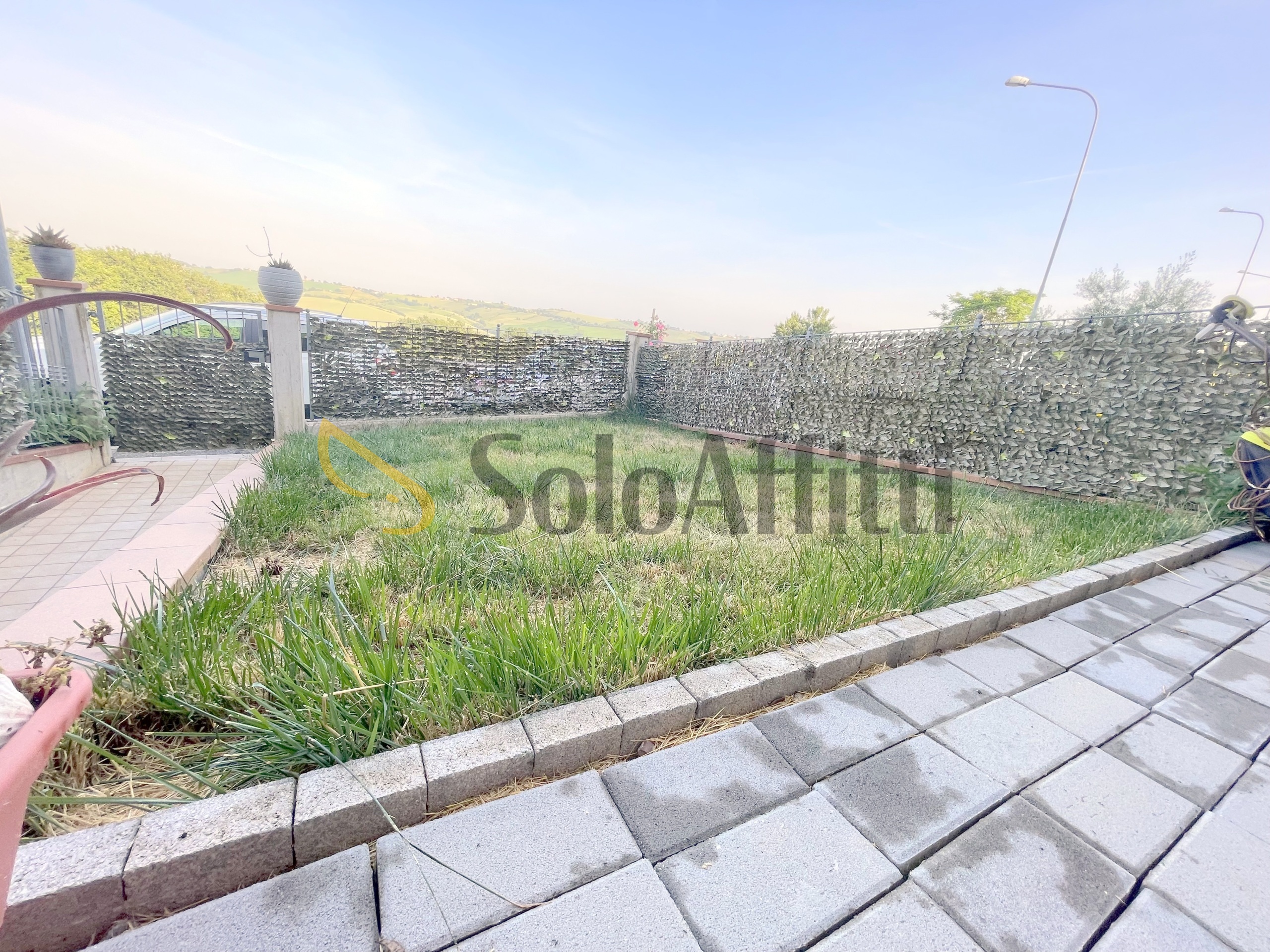 Quadrilocale con giardino, Montefano osterianuova
