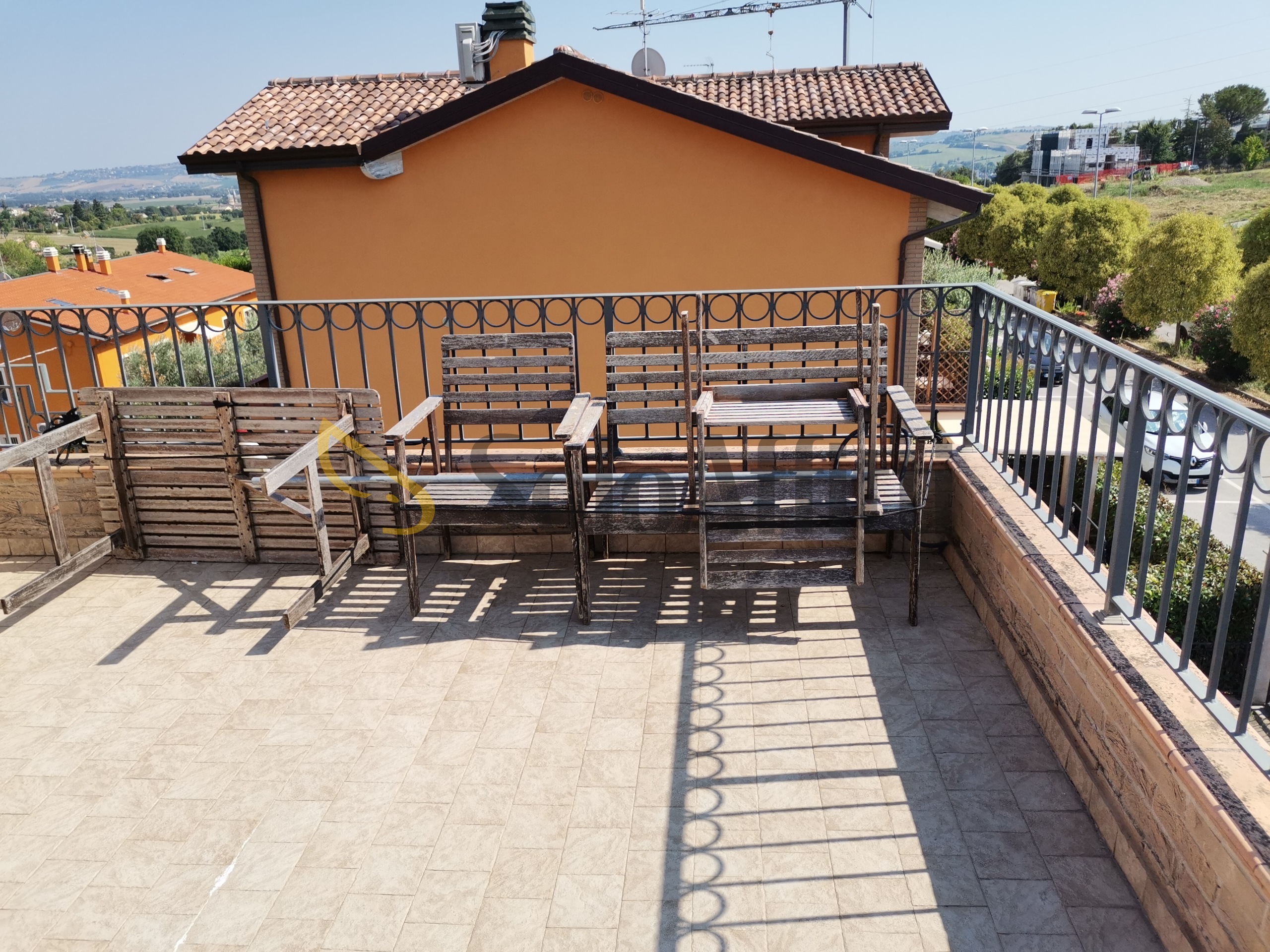 Trilocale in affitto, Osimo semicentrale