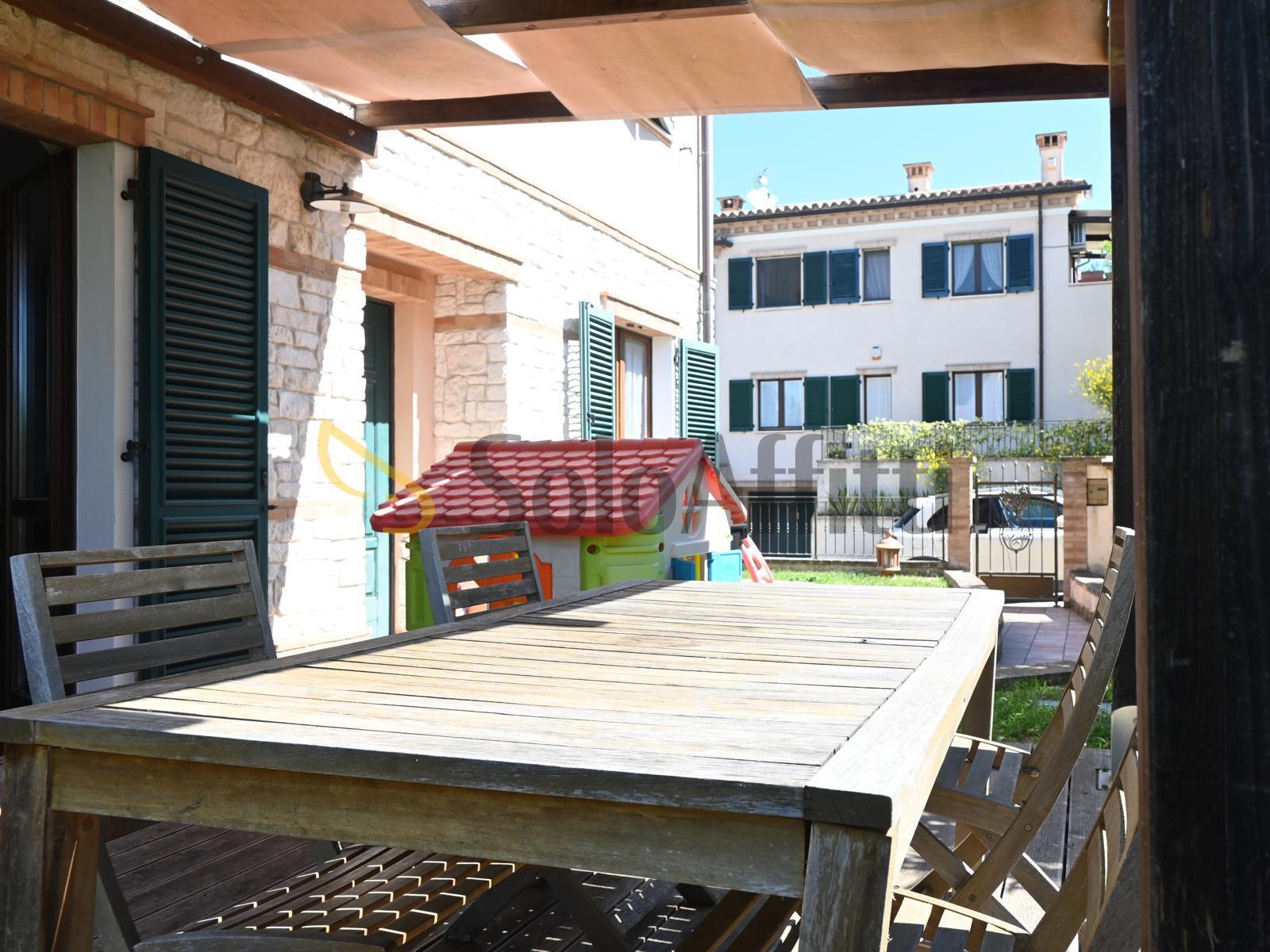Casa indipendente in affitto a Sirolo