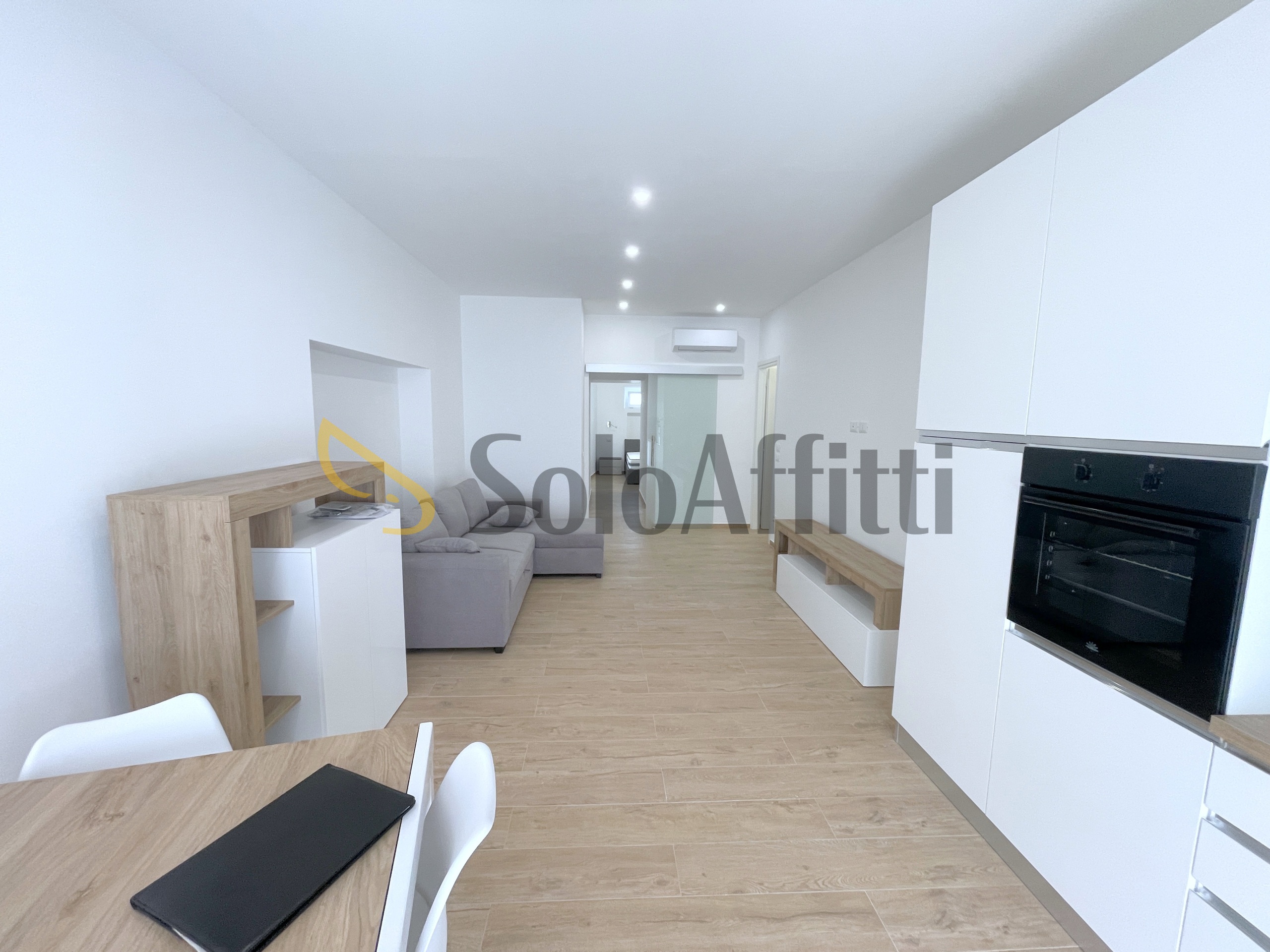 Trilocale in affitto, Ancona candia