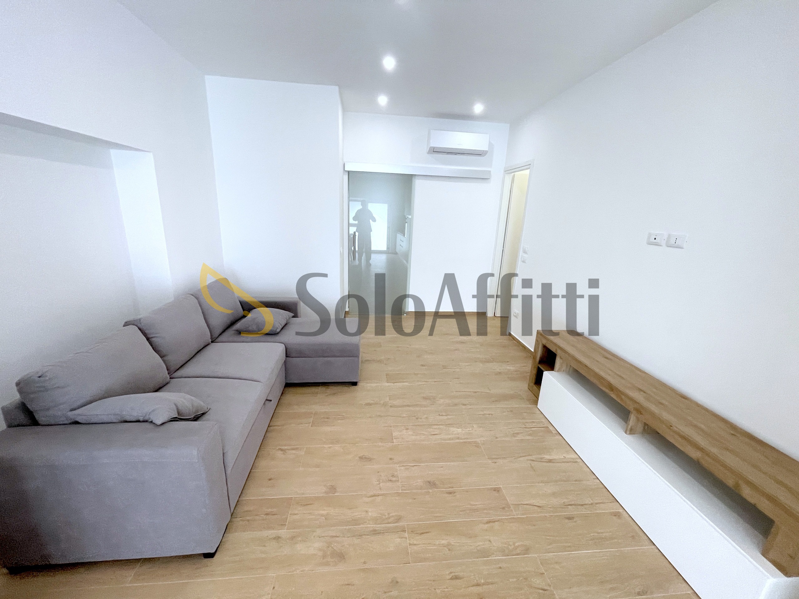 Trilocale in affitto, Ancona candia