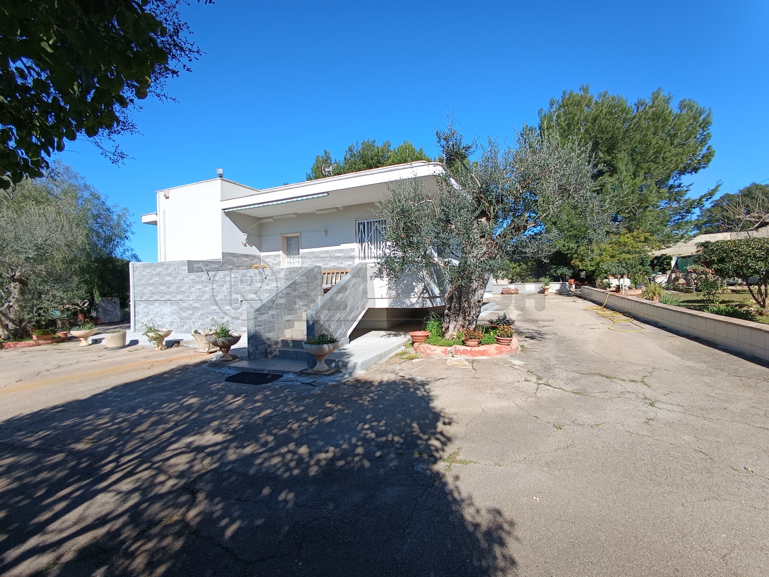 Villa con giardino in via b. ravenna 49, Gallipoli