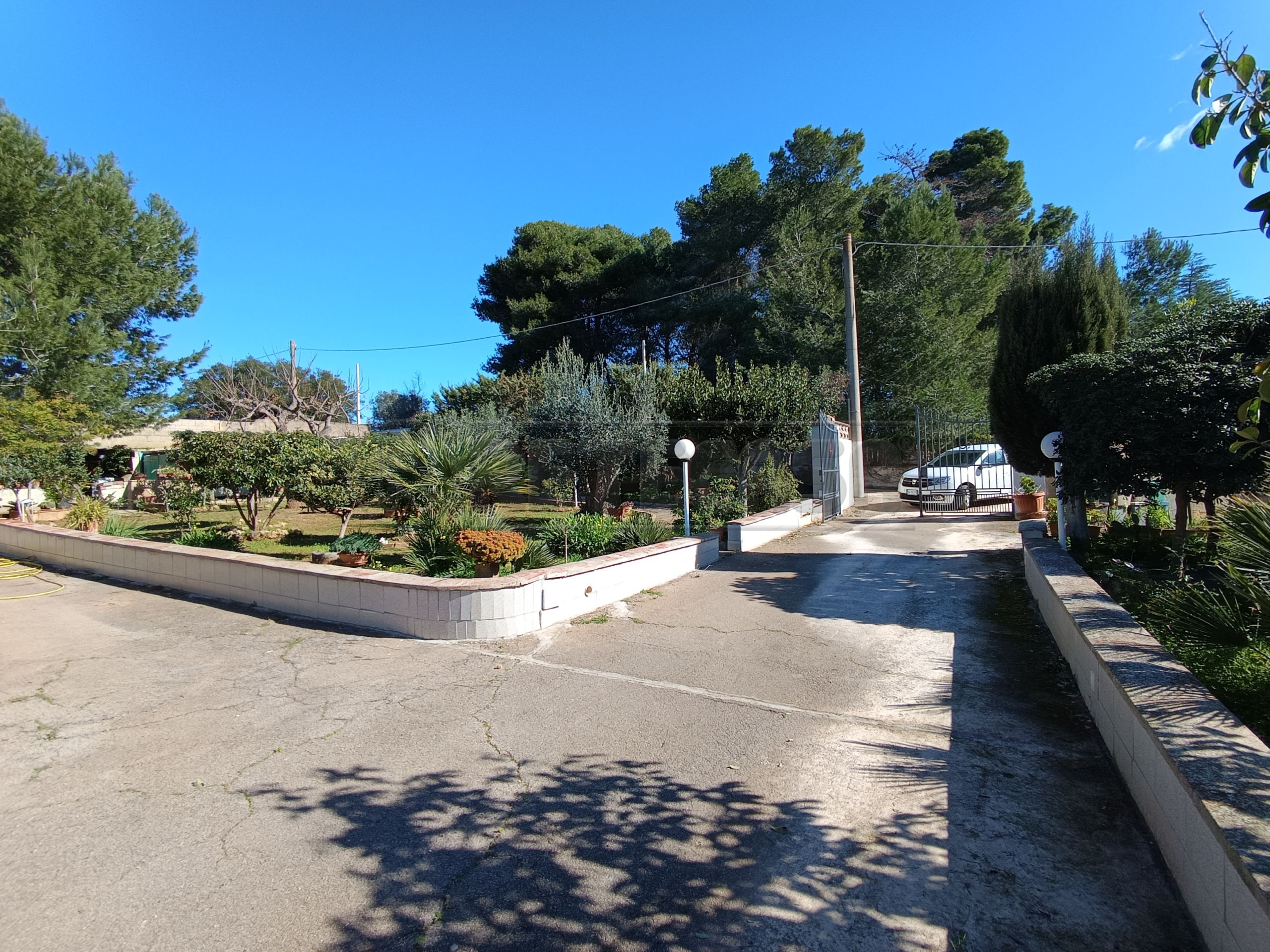 Villa con giardino in via b. ravenna 49, Gallipoli