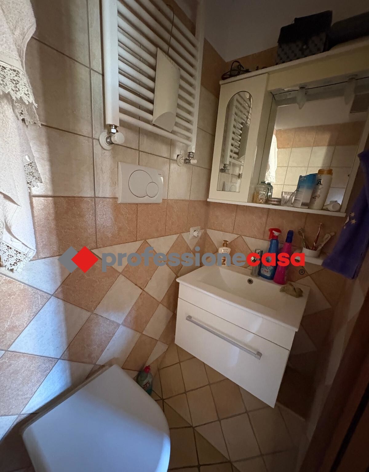Villetta a schiera con terrazzo, Pomezia torvaianica