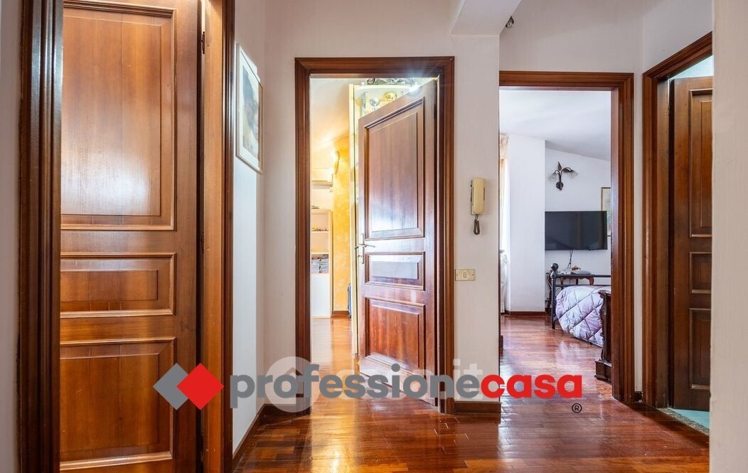 Casa indipendente in vendita a Pomezia