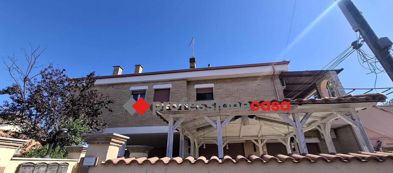 Casa indipendente ristrutturata a Pomezia
