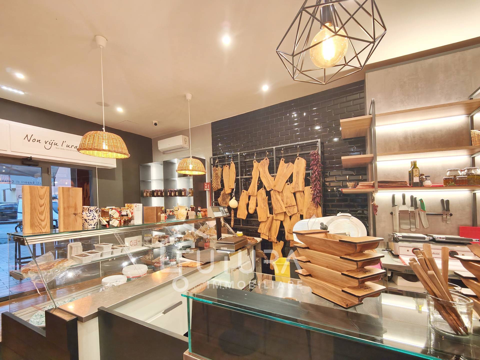 Attivit commerciale in vendita a Sesto Fiorentino