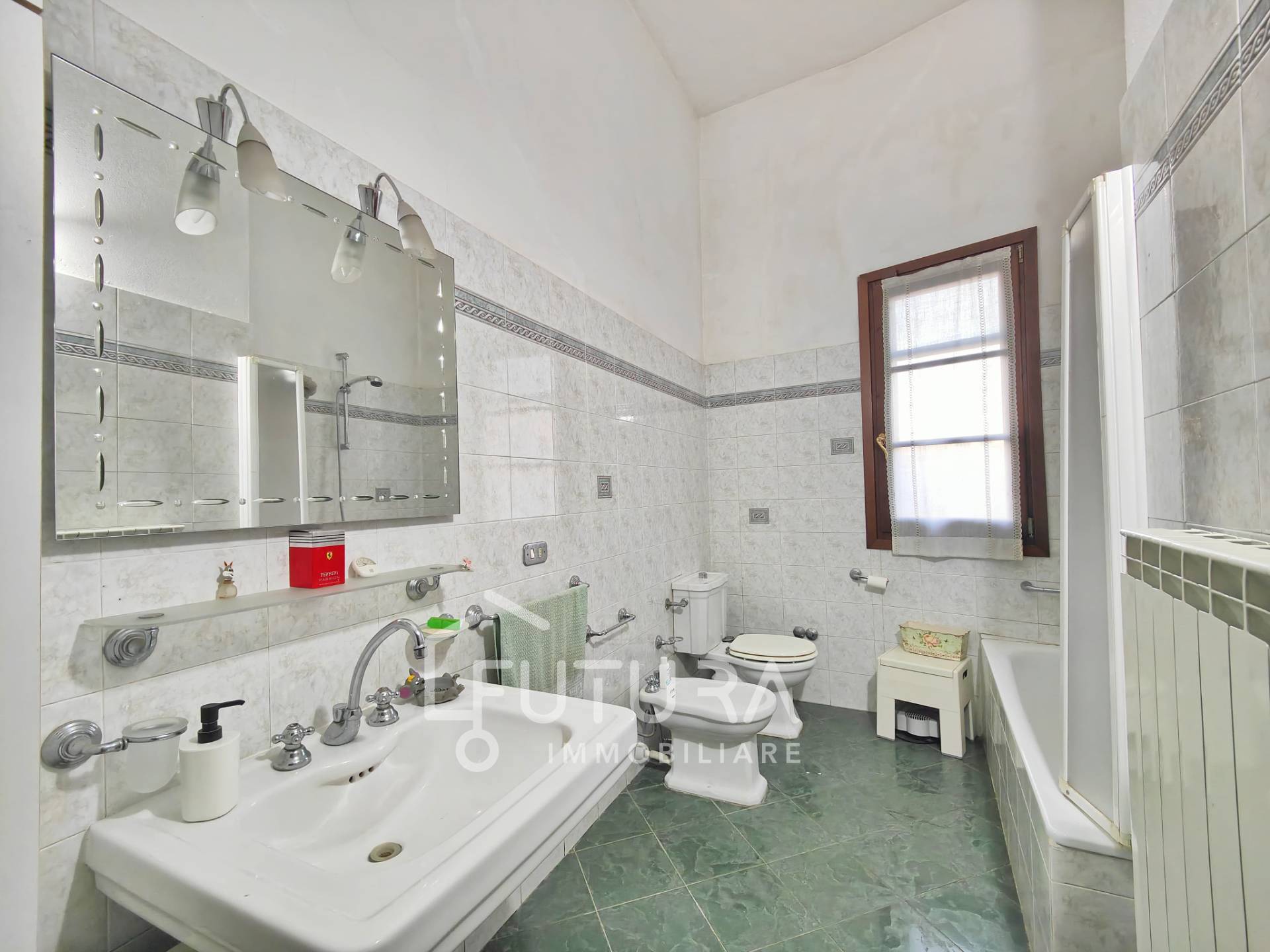 Casa singola in vendita a Campi Bisenzio, San Donnino