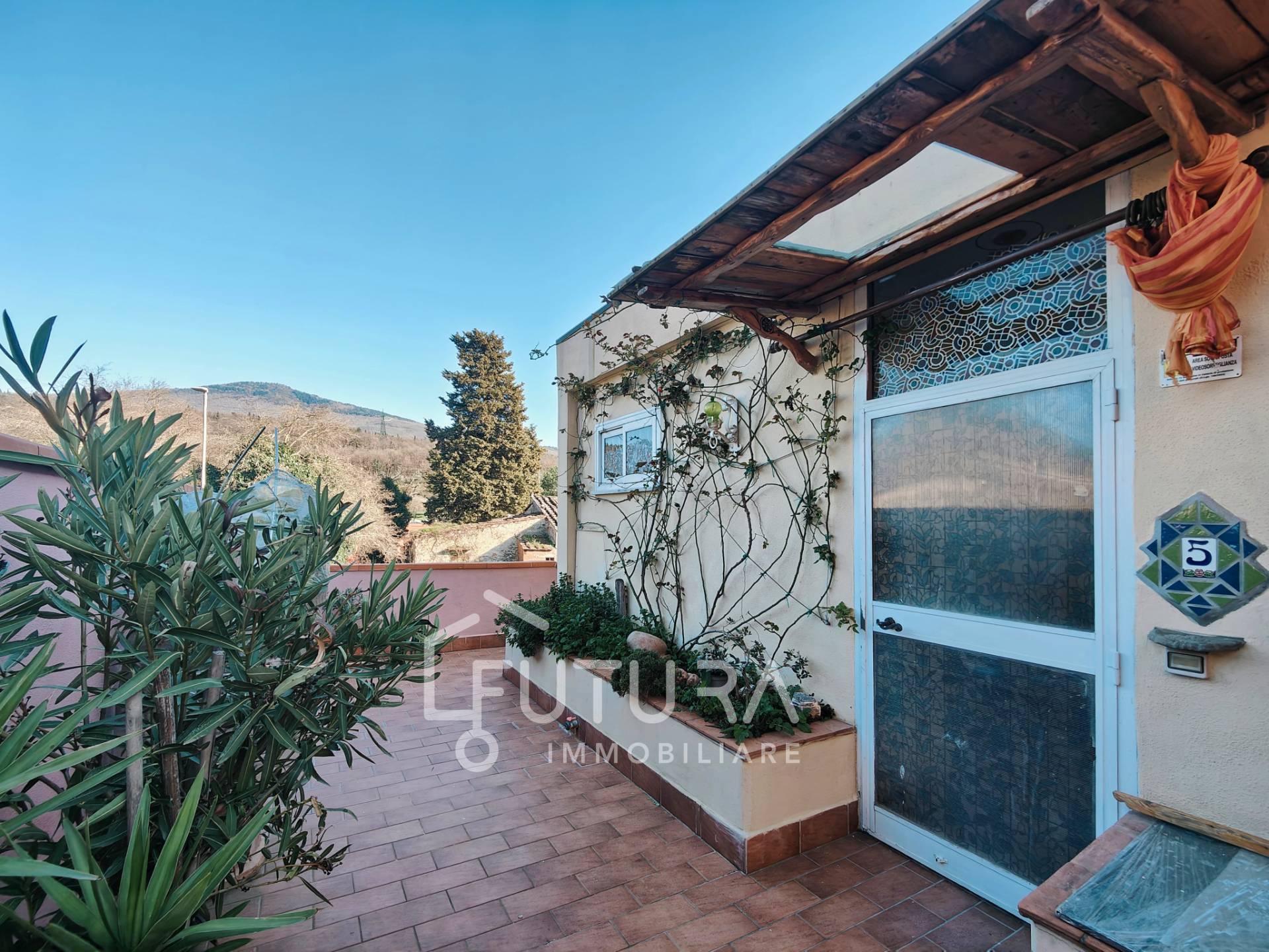 Appartamento in vendita a Calenzano, Carraia