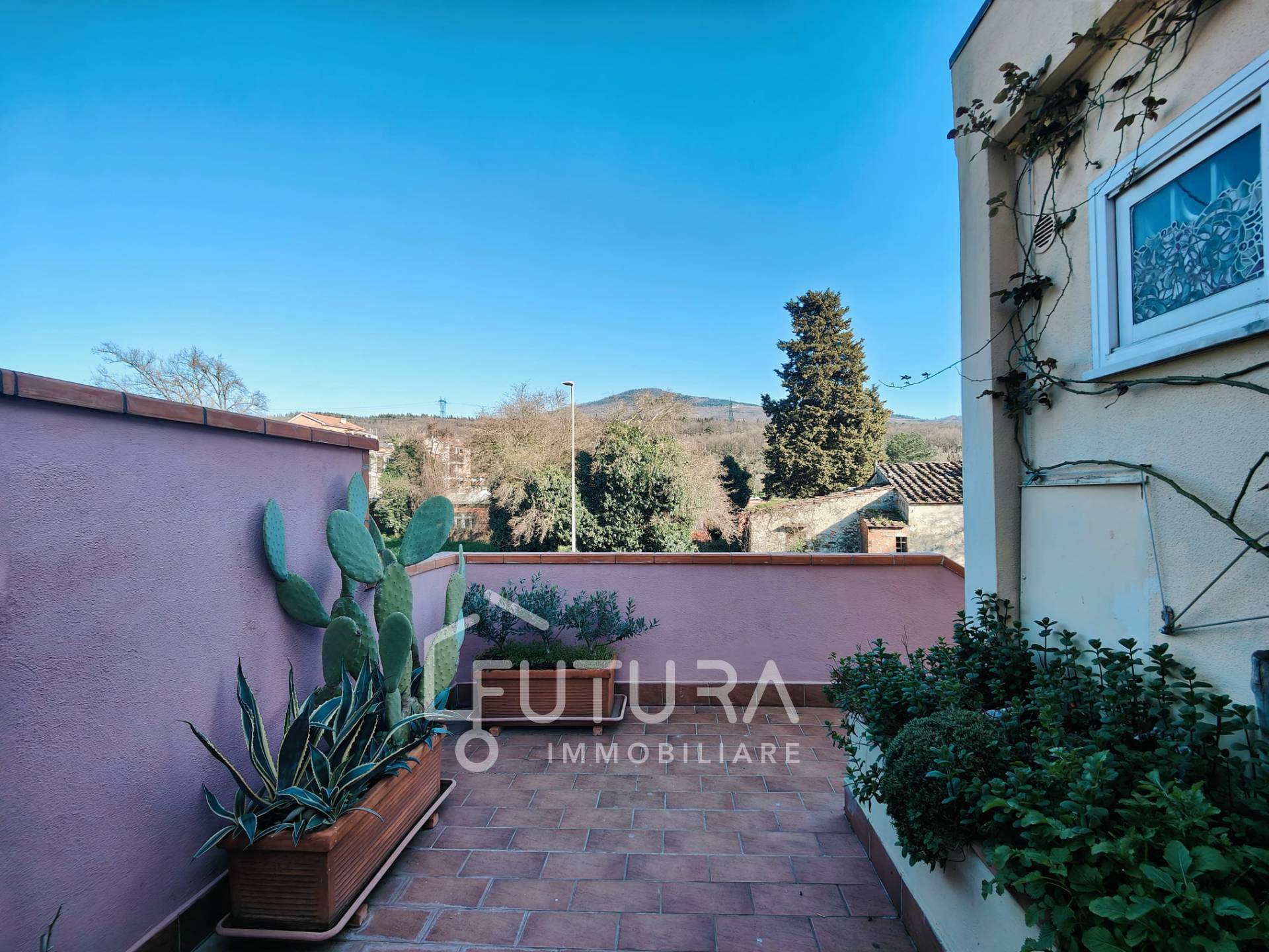 Appartamento in vendita a Calenzano, Carraia