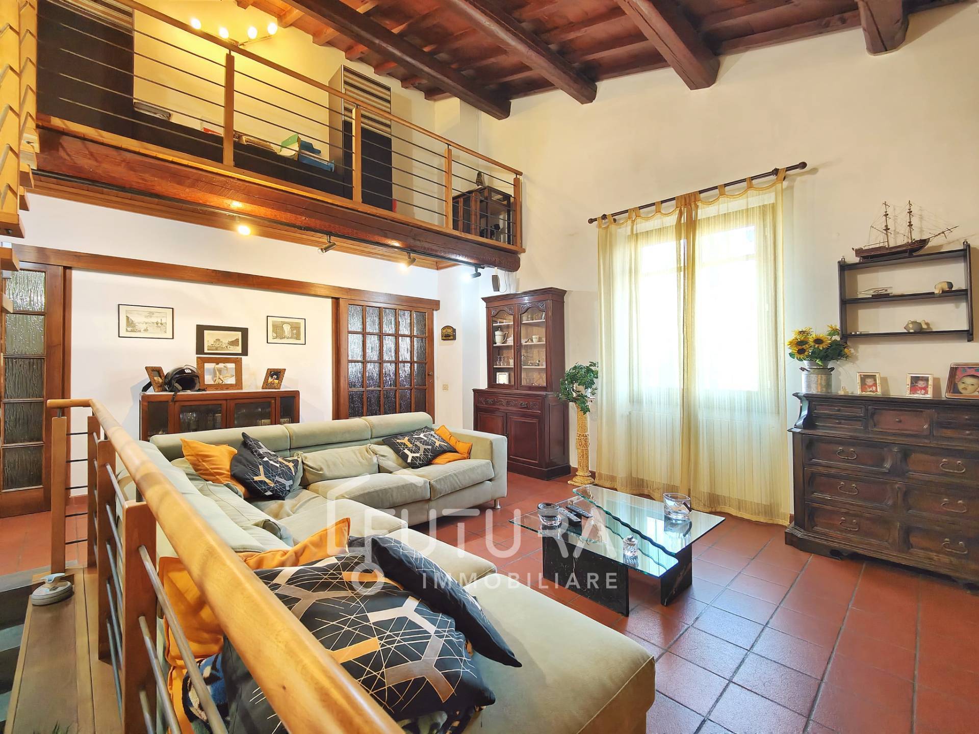 Villa in vendita a Campi Bisenzio, San Donnino