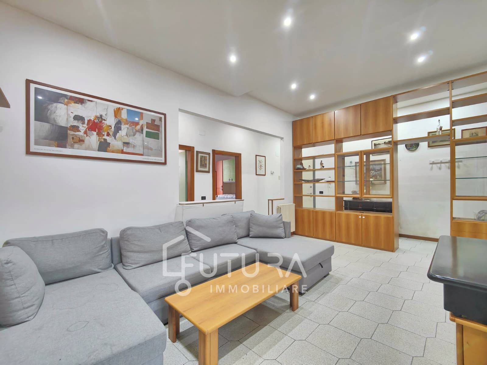 Appartamento in vendita a Prato, Sacrocuore