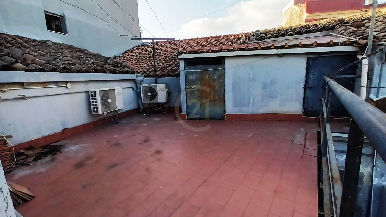 Casa indipendente con giardino, Mascalucia centro